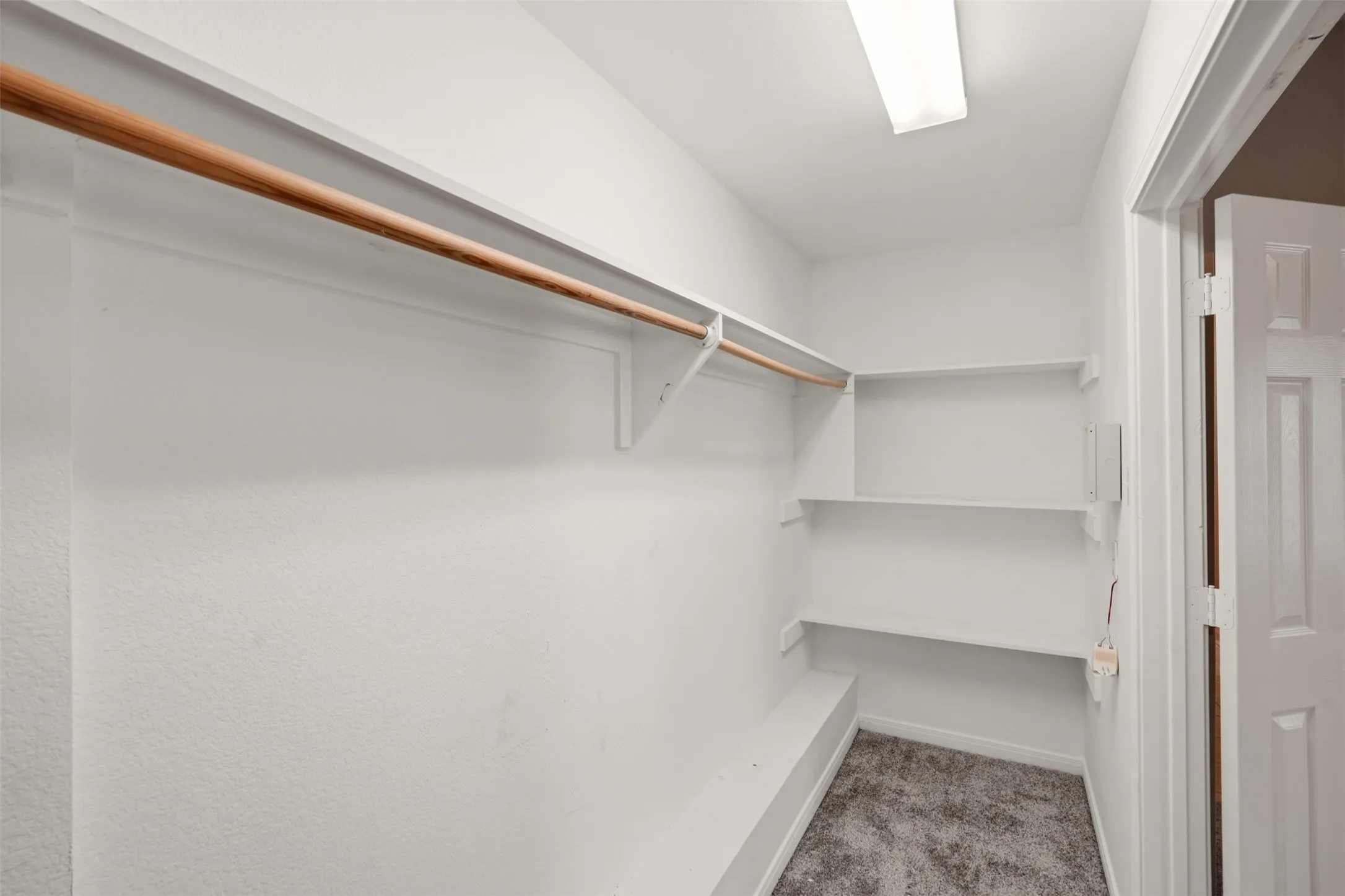 Single Family Residence For Sale in Dallas County , 3102 Weisenberger Drive, Dallas, Texas 75212, 3 Bedroom, 2 Bathroom, 2 Garage spaces, 1,529 Sqft, built in 2003, mls#21401409, Real Estate Agent in Dallas, Homes For Sale in Dallas county, Homes For Sale in Dallas, Realtor in Dallas Texas, Real Estate Brokerage Independent Realty Texas, Luminita Cordes Realtor