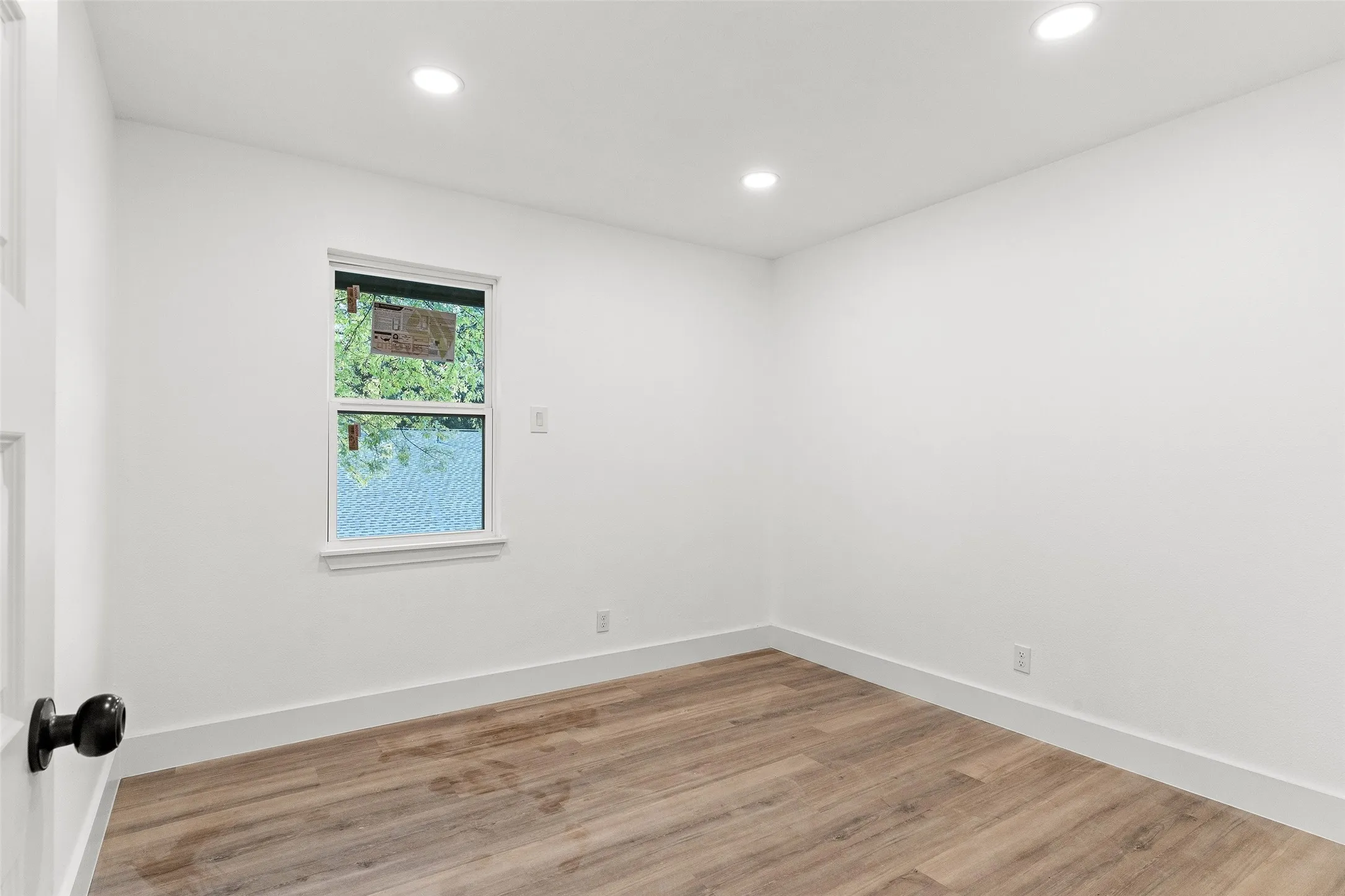 Single Family Residence For Rent in Rockwall County , 103 Elm Crest Drive, Rowlett, Texas 75087, 5 Bedroom, 4 Bathroom, 2 Garage spaces, 2,538 Sqft, built in 1970, mls#21398732, Real Estate Agent in Rowlett, Homes For Rent in Rockwall county, Homes For Rent in Rowlett, Realtor in Rowlett Texas, Real Estate Brokerage Independent Realty Texas, Luminita Cordes Realtor