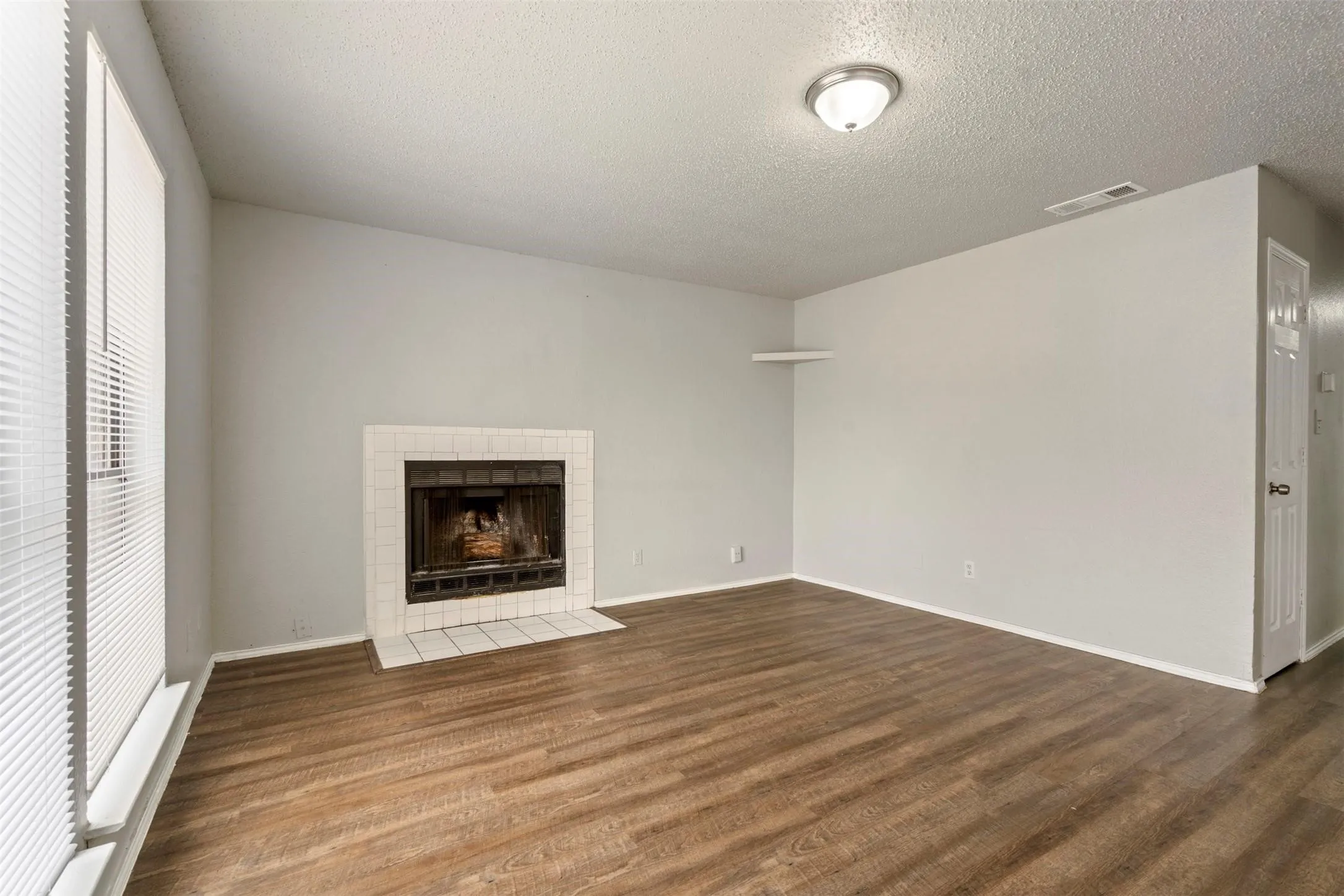 Quadruplex For Sale in Tarrant County , 143 Allencrest Drive, White Settlement, Texas 76108, 12 Bedroom, 8 Bathroom, Garage spaces, 4,256 Sqft, built in 1985, mls#21401371, Real Estate Agent in White Settlement, Homes For Sale in Tarrant county, Homes For Sale in White Settlement, Realtor in White Settlement Texas, Real Estate Brokerage Independent Realty Texas, Luminita Cordes Realtor