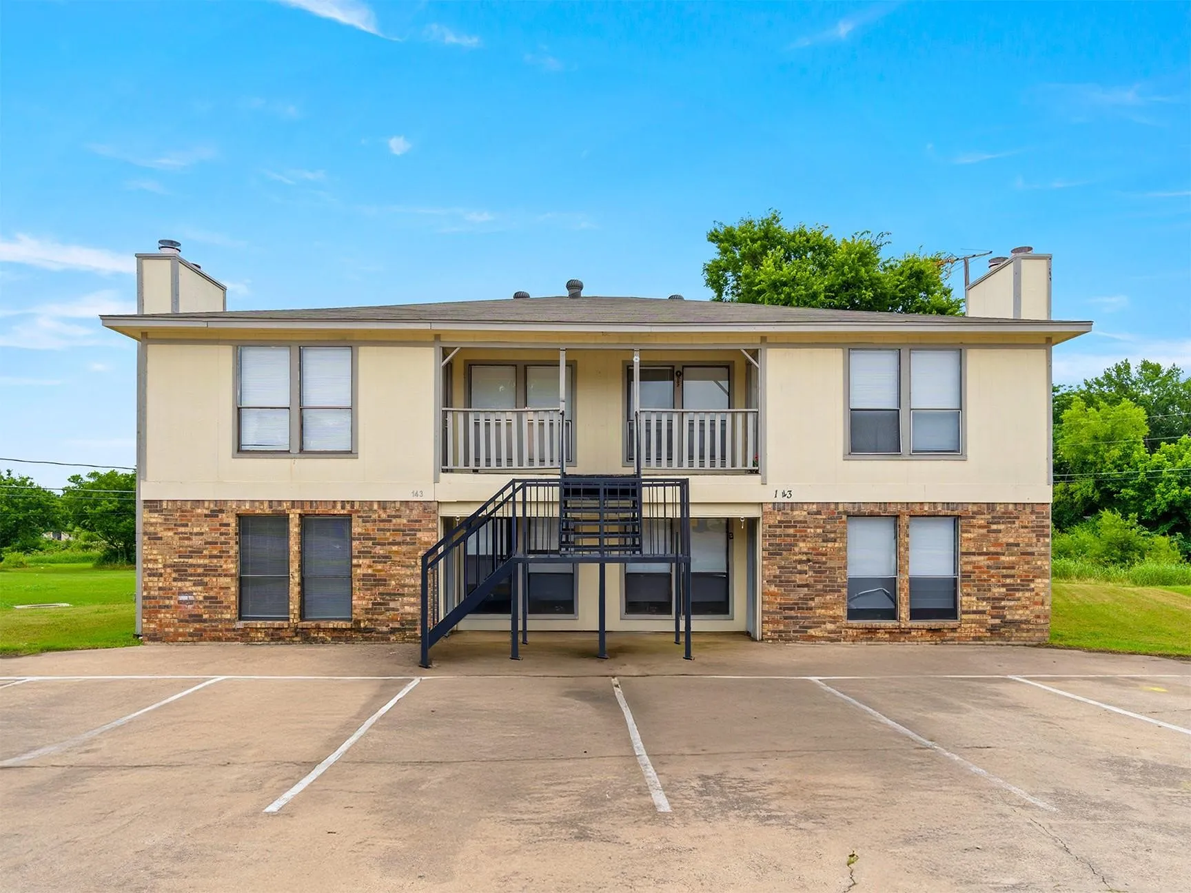 Quadruplex For Sale in Tarrant County , 143 Allencrest Drive, White Settlement, Texas 76108, 12 Bedroom, 8 Bathroom, Garage spaces, 4,256 Sqft, built in 1985, mls#21401371, Real Estate Agent in White Settlement, Homes For Sale in Tarrant county, Homes For Sale in White Settlement, Realtor in White Settlement Texas, Real Estate Brokerage Independent Realty Texas, Luminita Cordes Realtor