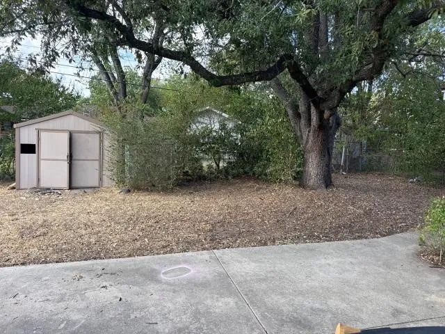 Single Family Residence For Sale in Tarrant County , 5232 Cockrell Avenue, Fort Worth, Texas 76133, 4 Bedroom, 2 Bathroom, Garage spaces, 2,107 Sqft, built in 1961, mls#21401496, Real Estate Agent in Fort Worth, Homes For Sale in Tarrant county, Homes For Sale in Fort Worth, Realtor in Fort Worth Texas, Real Estate Brokerage Independent Realty Texas, Luminita Cordes Realtor