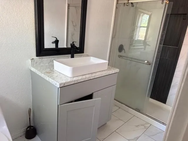 Single Family Residence For Sale in Tarrant County , 5232 Cockrell Avenue, Fort Worth, Texas 76133, 4 Bedroom, 2 Bathroom, Garage spaces, 2,107 Sqft, built in 1961, mls#21401496, Real Estate Agent in Fort Worth, Homes For Sale in Tarrant county, Homes For Sale in Fort Worth, Realtor in Fort Worth Texas, Real Estate Brokerage Independent Realty Texas, Luminita Cordes Realtor