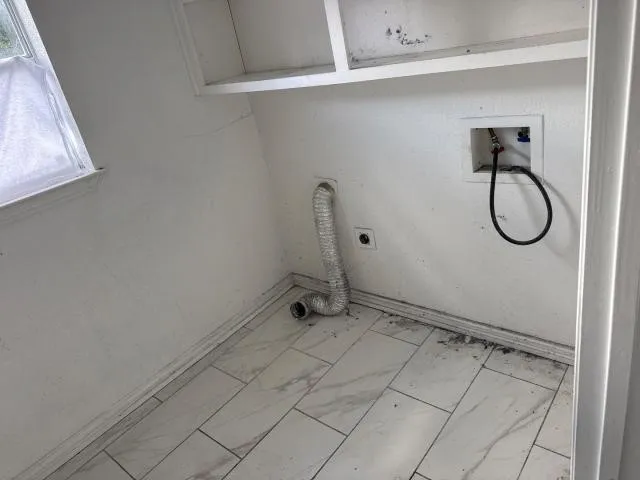 Single Family Residence For Sale in Tarrant County , 5232 Cockrell Avenue, Fort Worth, Texas 76133, 4 Bedroom, 2 Bathroom, Garage spaces, 2,107 Sqft, built in 1961, mls#21401496, Real Estate Agent in Fort Worth, Homes For Sale in Tarrant county, Homes For Sale in Fort Worth, Realtor in Fort Worth Texas, Real Estate Brokerage Independent Realty Texas, Luminita Cordes Realtor