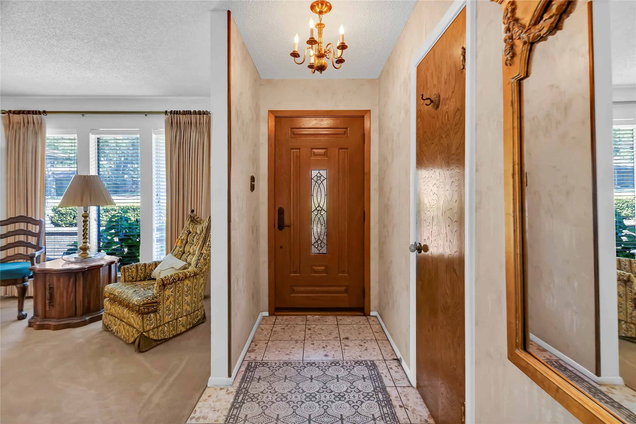 Single Family Residence For Sale in Tarrant County , 515 Hillside Road, Colleyville, Texas 76034, 4 Bedroom, 3 Bathroom, 2 Garage spaces, 2,456 Sqft, built in 1970, mls#21395476, Real Estate Agent in Colleyville, Homes For Sale in Tarrant county, Homes For Sale in Colleyville, Realtor in Colleyville Texas, Real Estate Brokerage Independent Realty Texas, Luminita Cordes Realtor