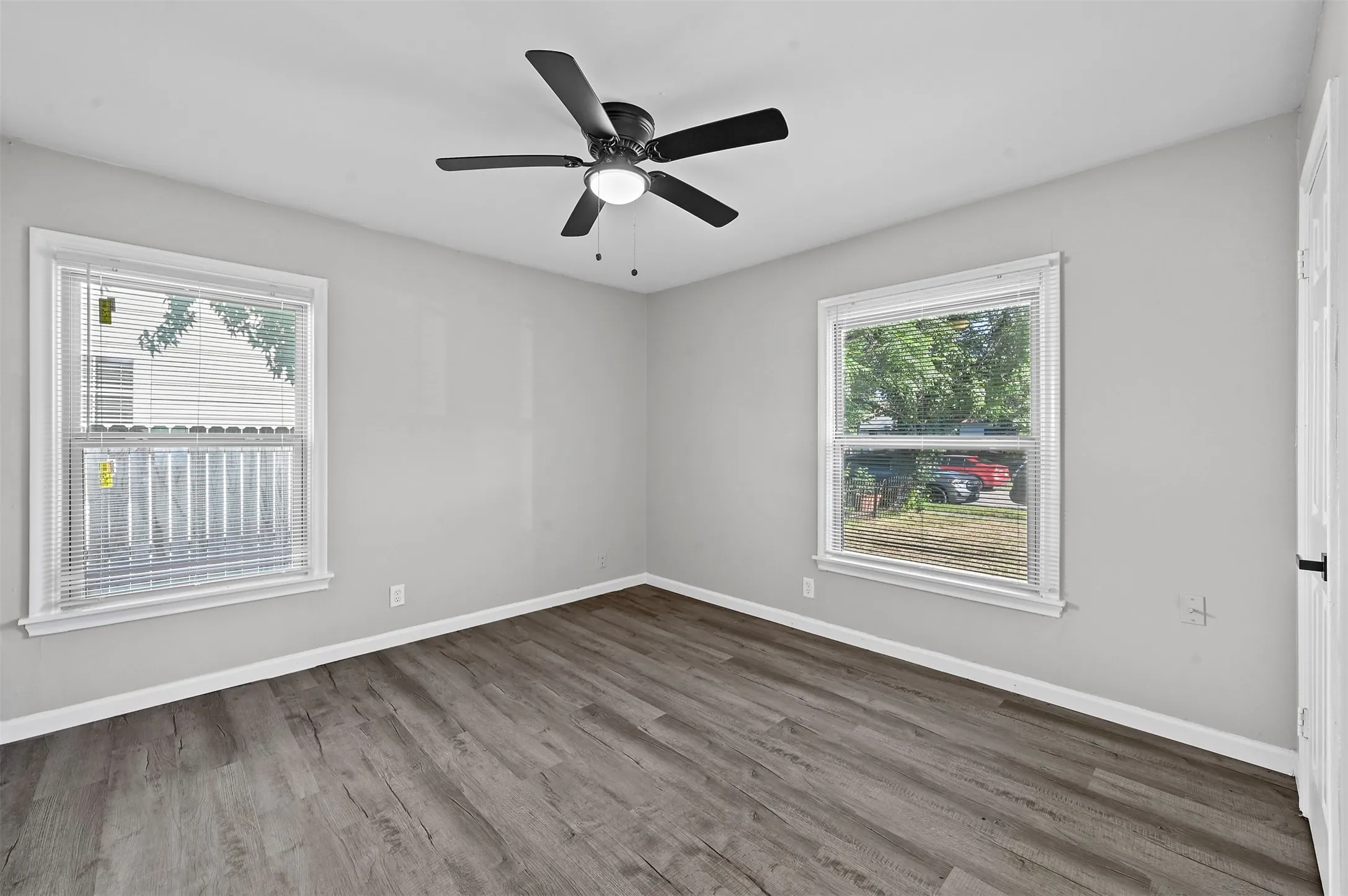 Single Family Residence For Rent in Dallas County , 3677 Rockdale Drive, Dallas, Texas 75220, 3 Bedroom, 3 Bathroom, Garage spaces, 1,510 Sqft, built in 1953, mls#21401513, Real Estate Agent in Dallas, Homes For Rent in Dallas county, Homes For Rent in Dallas, Realtor in Dallas Texas, Real Estate Brokerage Independent Realty Texas, Luminita Cordes Realtor