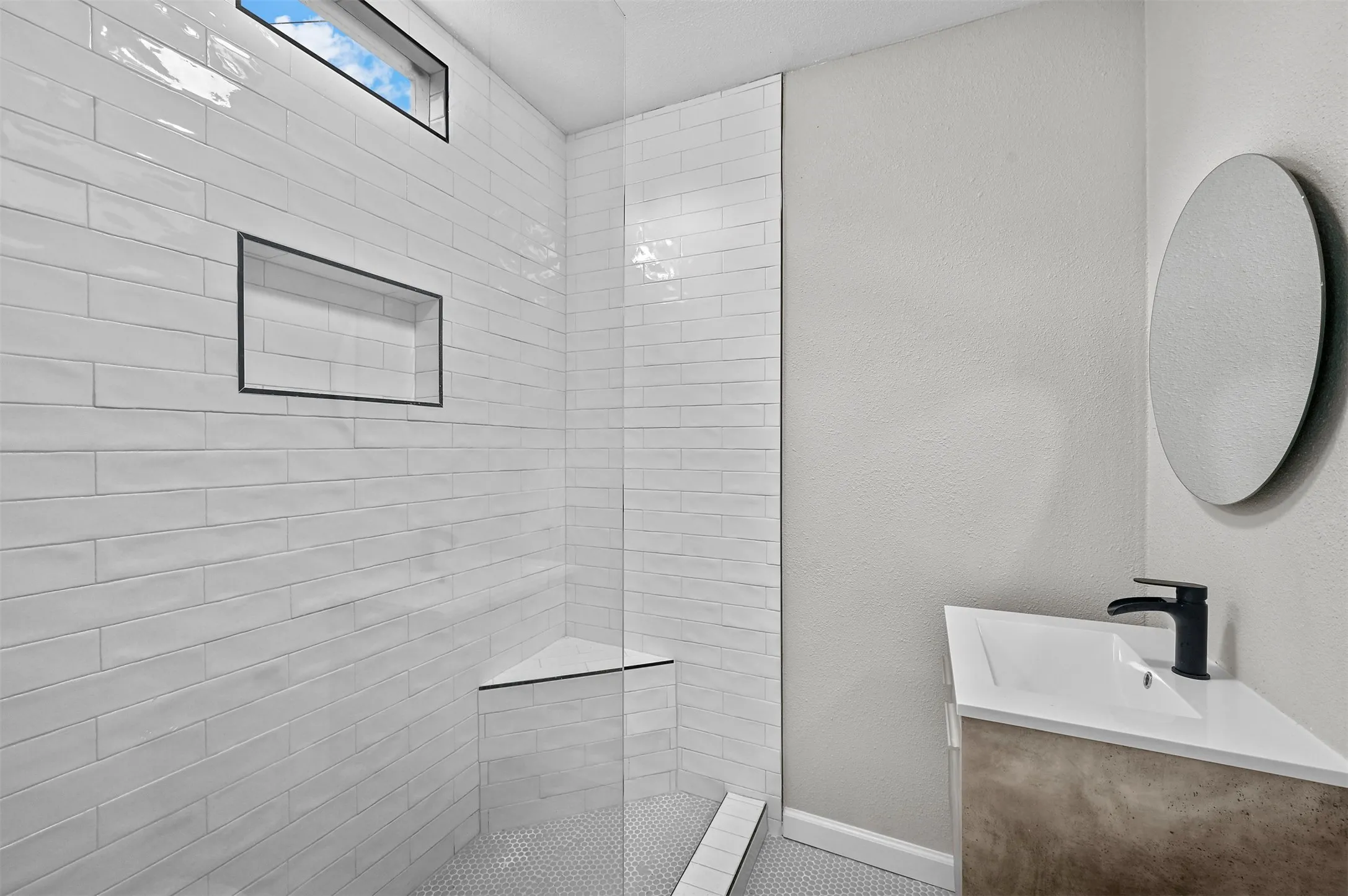Single Family Residence For Rent in Dallas County , 3677 Rockdale Drive, Dallas, Texas 75220, 3 Bedroom, 3 Bathroom, Garage spaces, 1,510 Sqft, built in 1953, mls#21401513, Real Estate Agent in Dallas, Homes For Rent in Dallas county, Homes For Rent in Dallas, Realtor in Dallas Texas, Real Estate Brokerage Independent Realty Texas, Luminita Cordes Realtor