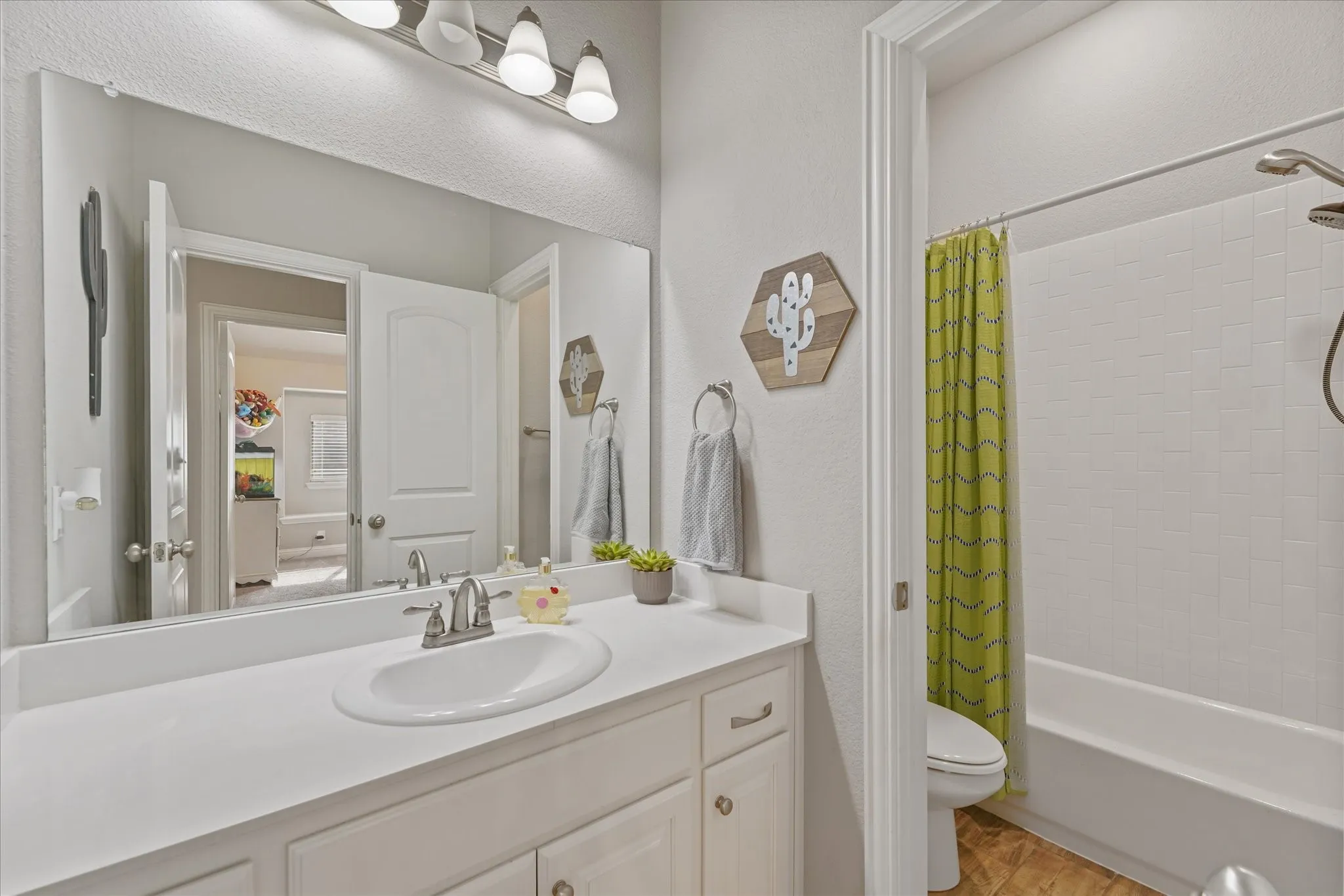 Single Family Residence For Rent in Rockwall County , 1790 Amalfi Drive, Mclendon Chisholm, Texas 75032, 4 Bedroom, 2 Bathroom, 2 Garage spaces, 2,073 Sqft, built in 2019, mls#21401522, Real Estate Agent in Mclendon Chisholm, Homes For Rent in Rockwall county, Homes For Rent in Mclendon Chisholm, Realtor in Mclendon Chisholm Texas, Real Estate Brokerage Independent Realty Texas, Luminita Cordes Realtor