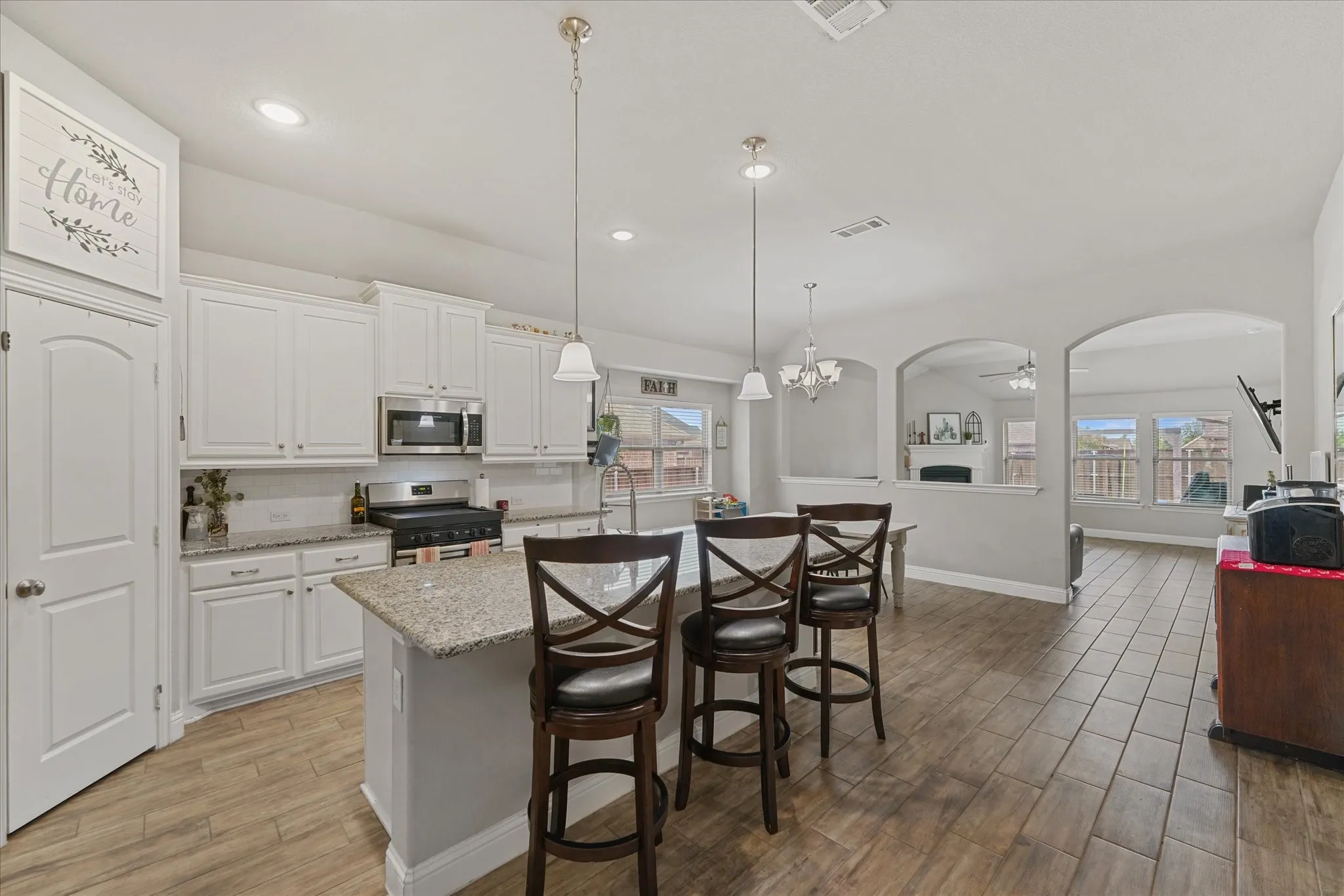 Single Family Residence For Rent in Rockwall County , 1790 Amalfi Drive, Mclendon Chisholm, Texas 75032, 4 Bedroom, 2 Bathroom, 2 Garage spaces, 2,073 Sqft, built in 2019, mls#21401522, Real Estate Agent in Mclendon Chisholm, Homes For Rent in Rockwall county, Homes For Rent in Mclendon Chisholm, Realtor in Mclendon Chisholm Texas, Real Estate Brokerage Independent Realty Texas, Luminita Cordes Realtor