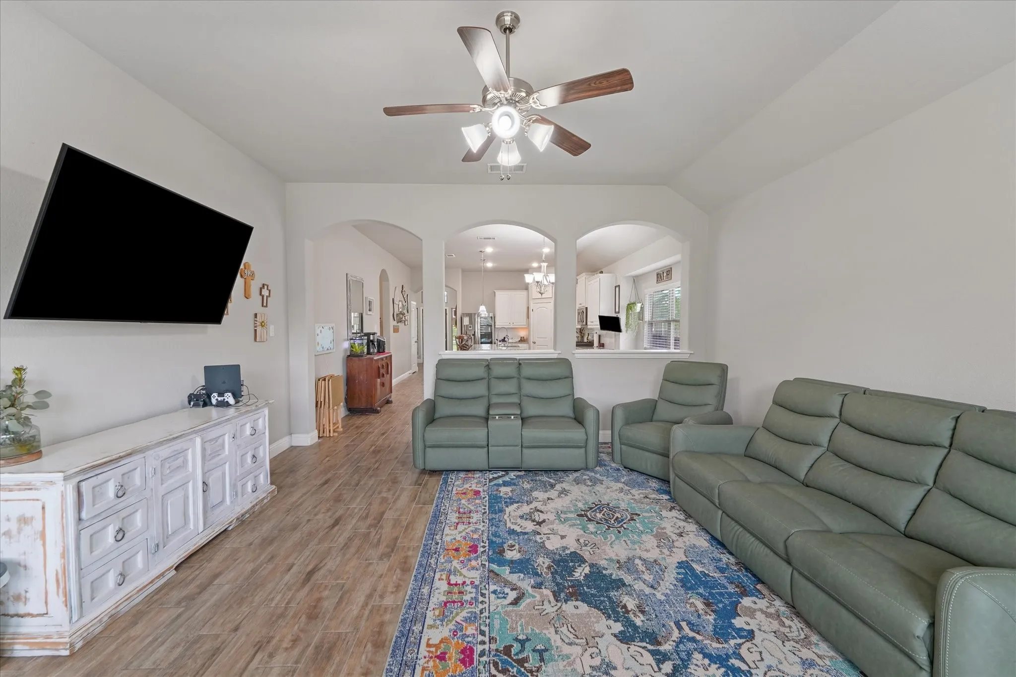 Single Family Residence For Rent in Rockwall County , 1790 Amalfi Drive, Mclendon Chisholm, Texas 75032, 4 Bedroom, 2 Bathroom, 2 Garage spaces, 2,073 Sqft, built in 2019, mls#21401522, Real Estate Agent in Mclendon Chisholm, Homes For Rent in Rockwall county, Homes For Rent in Mclendon Chisholm, Realtor in Mclendon Chisholm Texas, Real Estate Brokerage Independent Realty Texas, Luminita Cordes Realtor