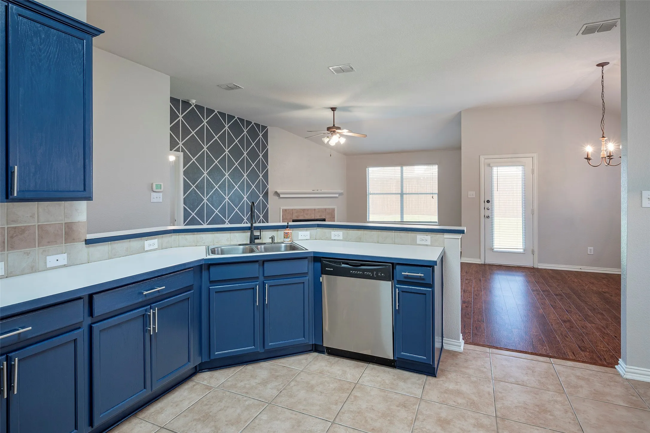 Single Family Residence For Rent in Denton County , 2728 Enchanted Eve Drive, Little Elm, Texas 75068, 4 Bedroom, 2 Bathroom, 2 Garage spaces, 1,980 Sqft, built in 2005, mls#21401502, Real Estate Agent in Little Elm, Homes For Rent in Denton county, Homes For Rent in Little Elm, Realtor in Little Elm Texas, Real Estate Brokerage Independent Realty Texas, Luminita Cordes Realtor