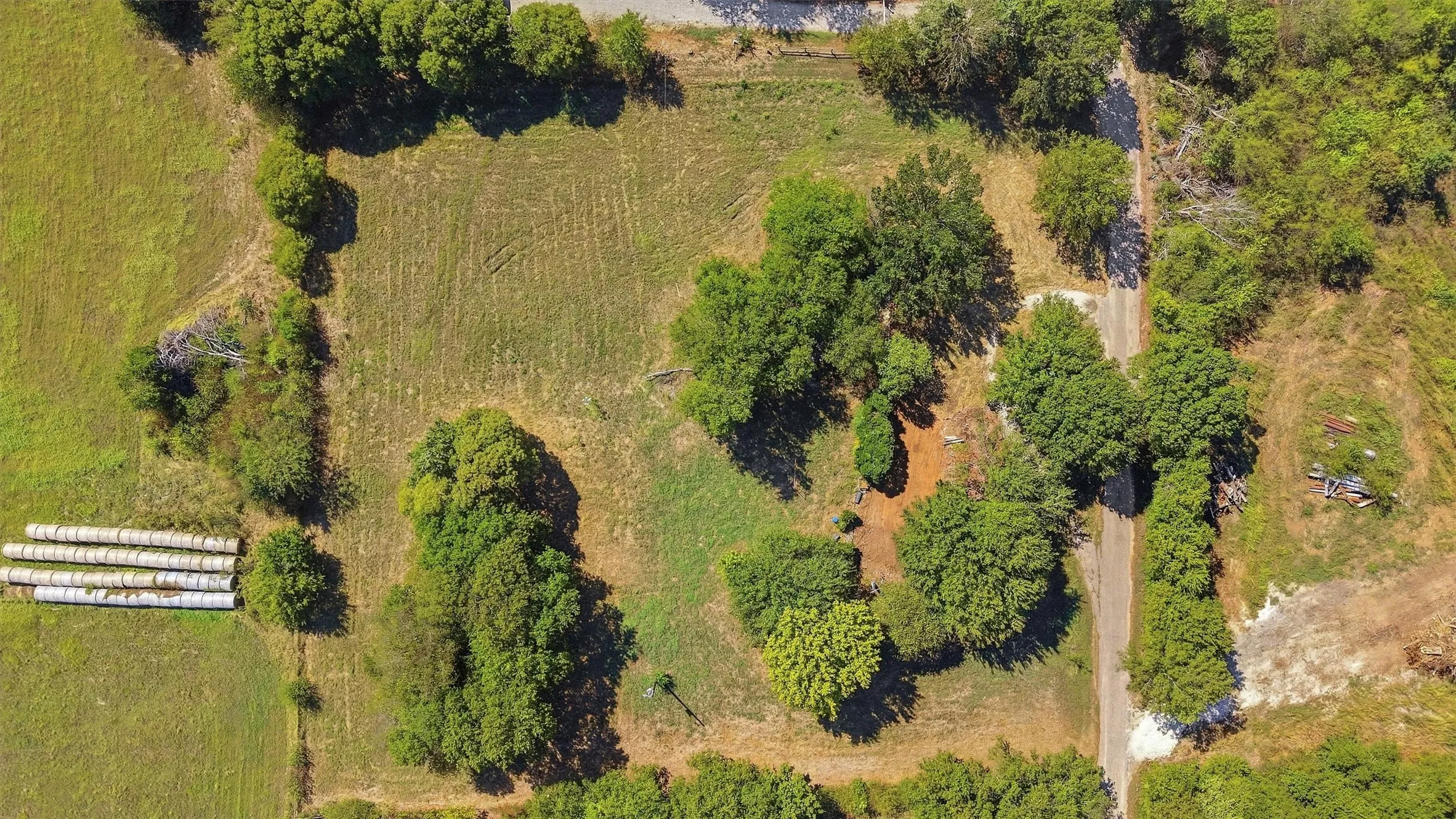 Unimproved Land For Sale in Grayson County , 142 Earl Hughes Street, Sadler, Texas 76264, 0, 0, Garage spaces, 0 Sqft, built in 0, mls#21396360, Real Estate Agent in Sadler, Homes For Sale in Grayson county, Homes For Sale in Sadler, Realtor in Sadler Texas, Real Estate Brokerage Independent Realty Texas, Luminita Cordes Realtor