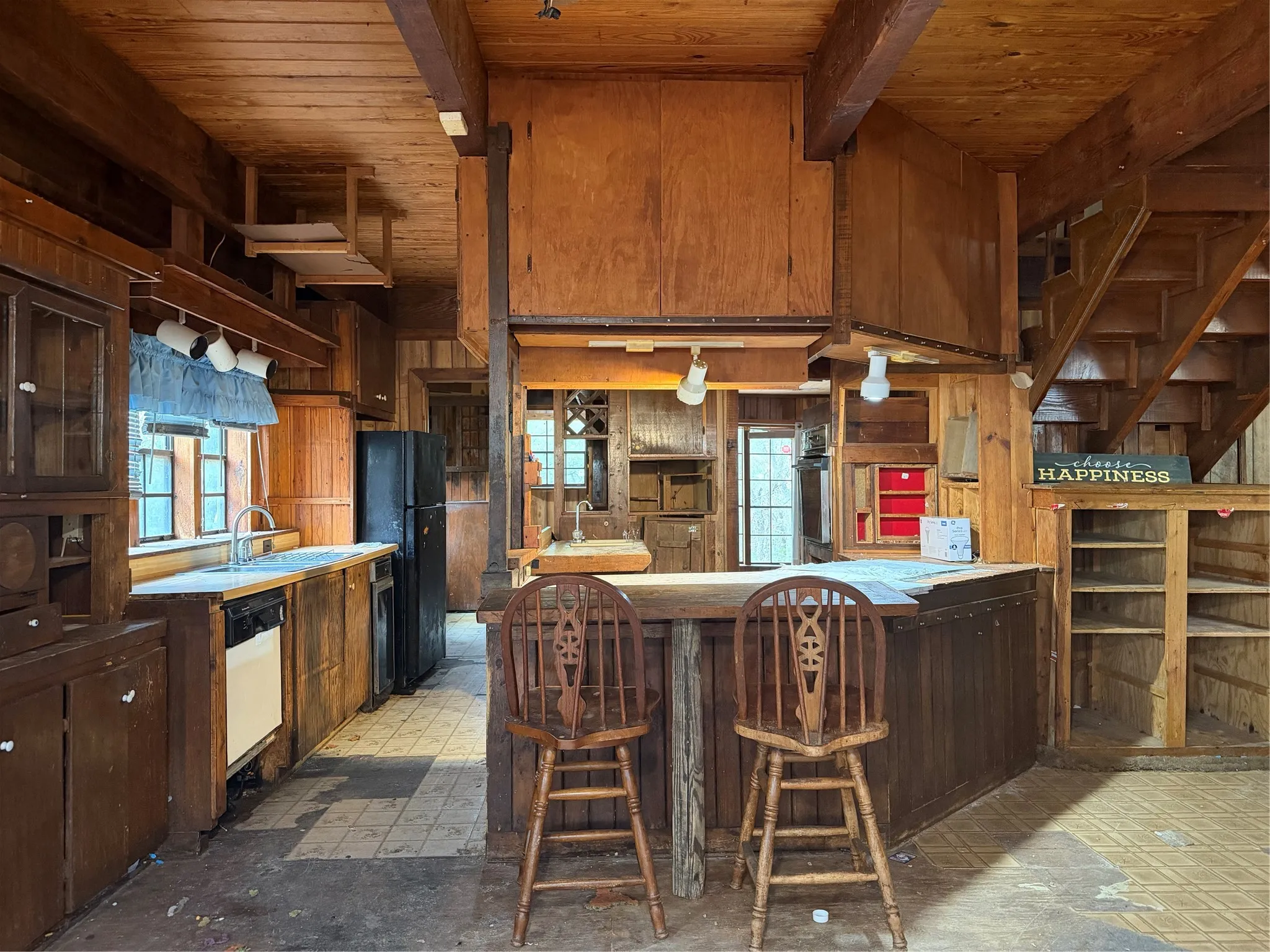 Single Family Residence For Sale in Grayson County , 129 Old Ida Road, Sherman, Texas 75090, 5 Bedroom, 2 Bathroom, Garage spaces, 2,436 Sqft, built in 1984, mls#21401147, Real Estate Agent in Sherman, Homes For Sale in Grayson county, Homes For Sale in Sherman, Realtor in Sherman Texas, Real Estate Brokerage Independent Realty Texas, Luminita Cordes Realtor