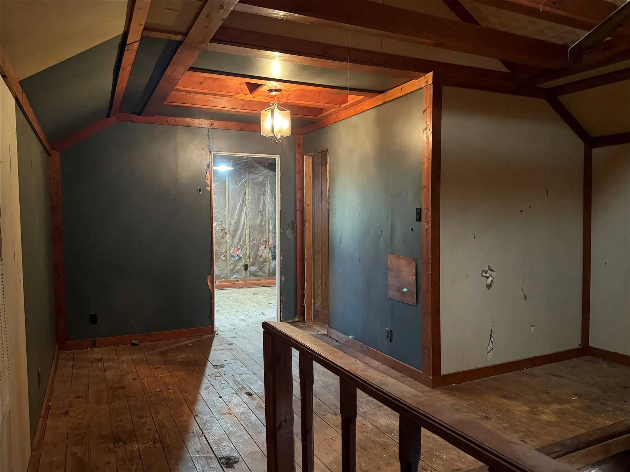 Single Family Residence For Sale in Grayson County , 129 Old Ida Road, Sherman, Texas 75090, 5 Bedroom, 2 Bathroom, Garage spaces, 2,436 Sqft, built in 1984, mls#21401147, Real Estate Agent in Sherman, Homes For Sale in Grayson county, Homes For Sale in Sherman, Realtor in Sherman Texas, Real Estate Brokerage Independent Realty Texas, Luminita Cordes Realtor