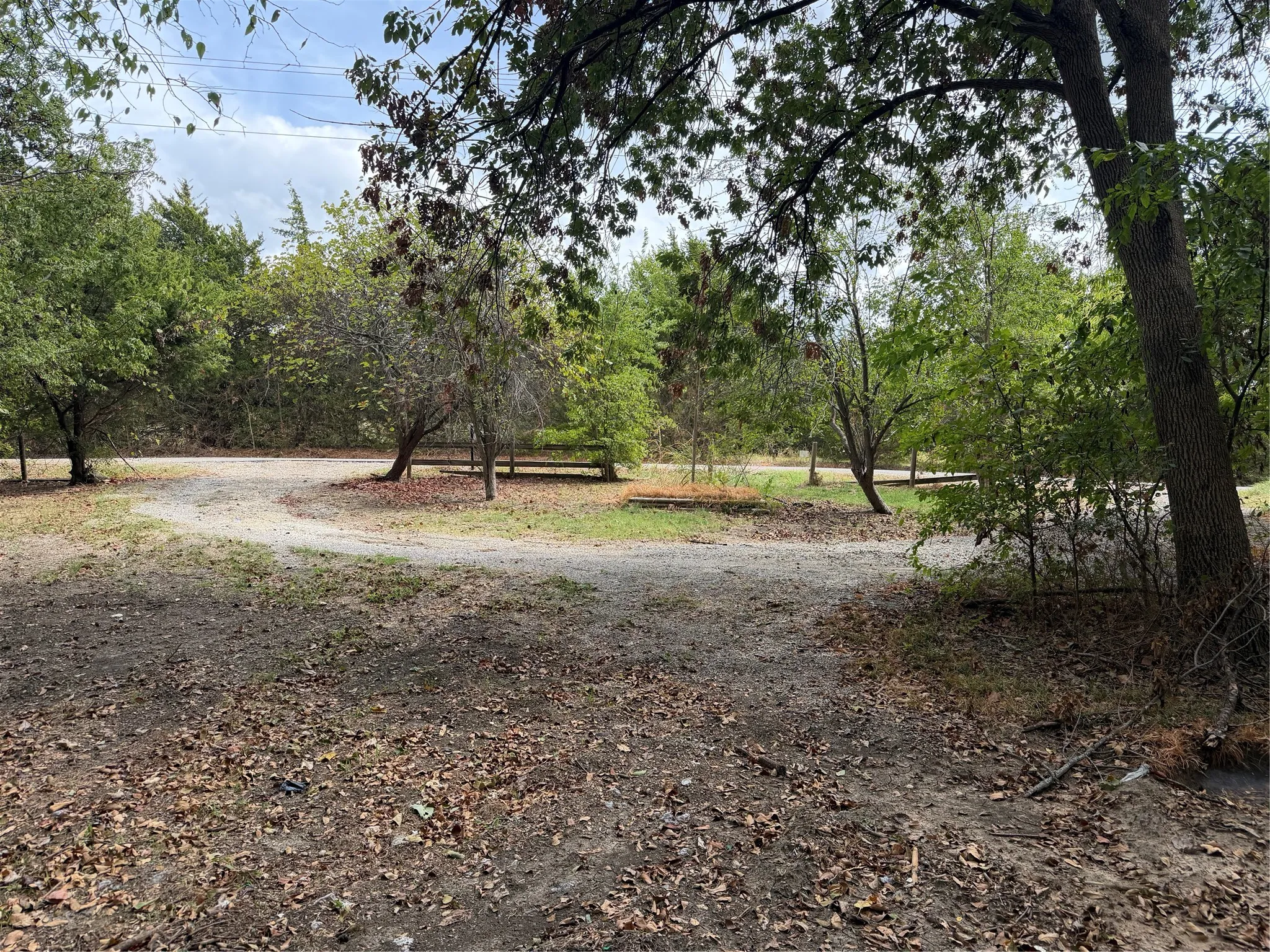 Single Family Residence For Sale in Grayson County , 129 Old Ida Road, Sherman, Texas 75090, 5 Bedroom, 2 Bathroom, Garage spaces, 2,436 Sqft, built in 1984, mls#21401147, Real Estate Agent in Sherman, Homes For Sale in Grayson county, Homes For Sale in Sherman, Realtor in Sherman Texas, Real Estate Brokerage Independent Realty Texas, Luminita Cordes Realtor