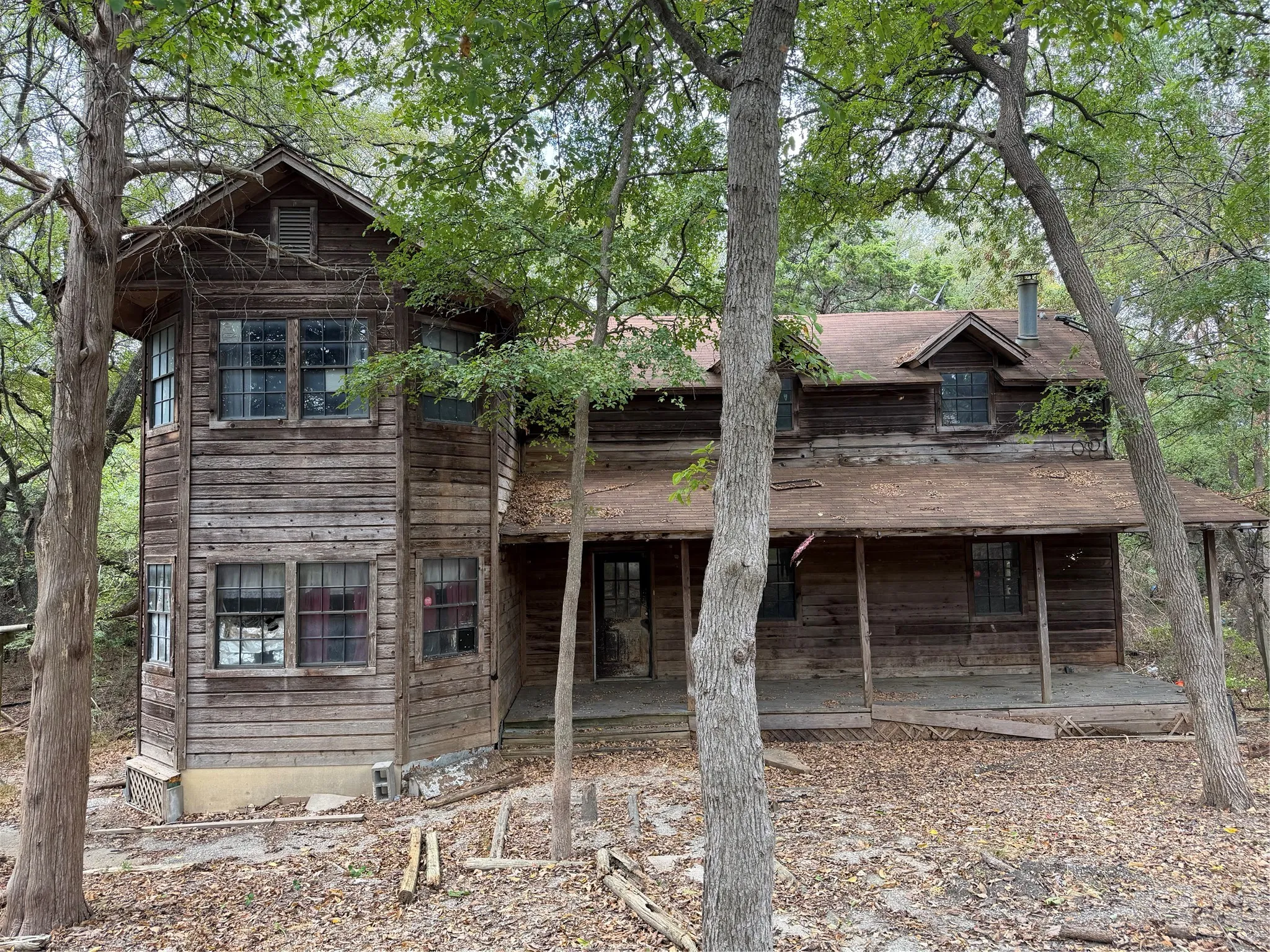 Single Family Residence For Sale in Grayson County , 129 Old Ida Road, Sherman, Texas 75090, 5 Bedroom, 2 Bathroom, Garage spaces, 2,436 Sqft, built in 1984, mls#21401147, Real Estate Agent in Sherman, Homes For Sale in Grayson county, Homes For Sale in Sherman, Realtor in Sherman Texas, Real Estate Brokerage Independent Realty Texas, Luminita Cordes Realtor
