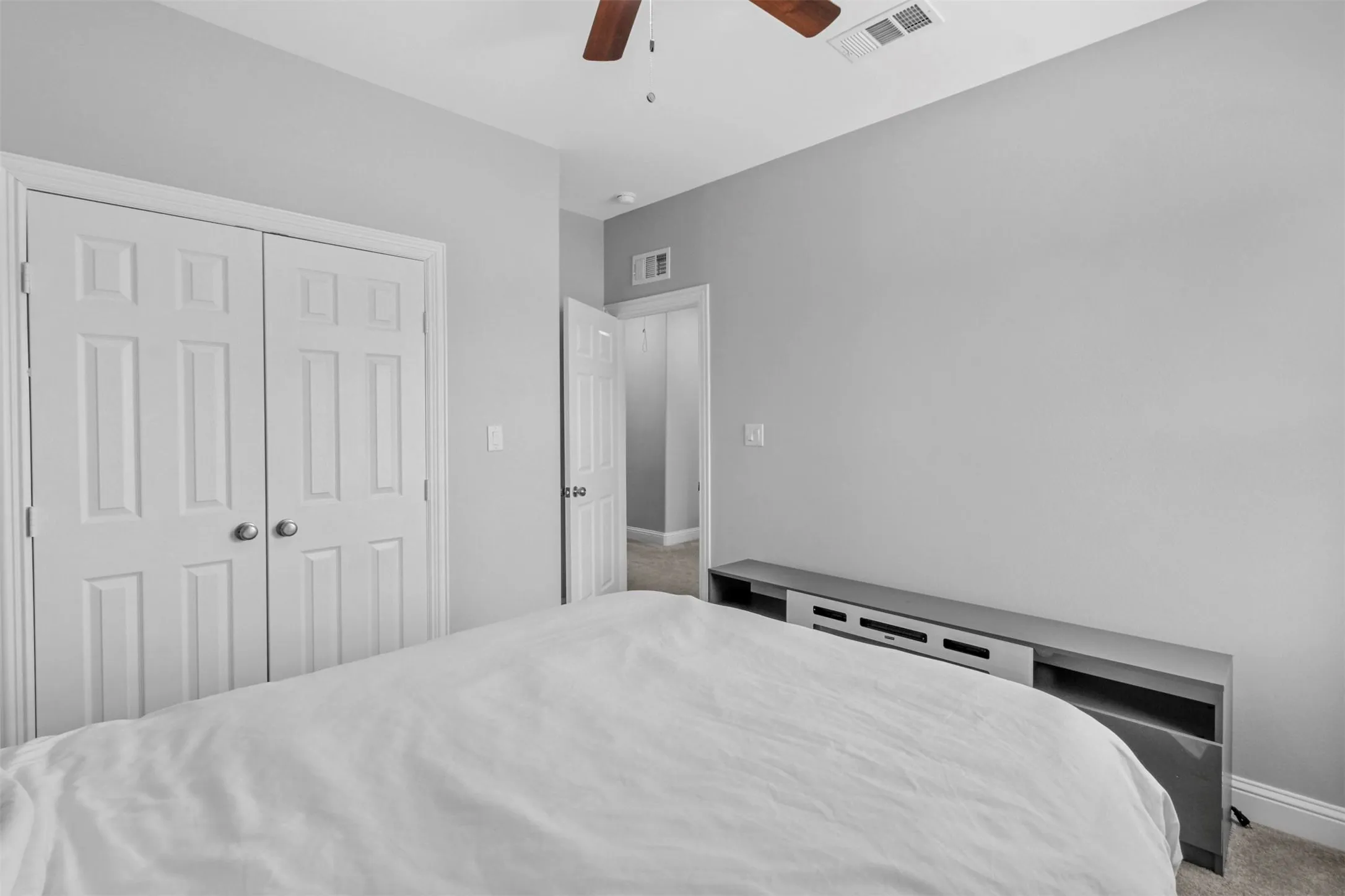 Ceiling fan with wood-finish blades