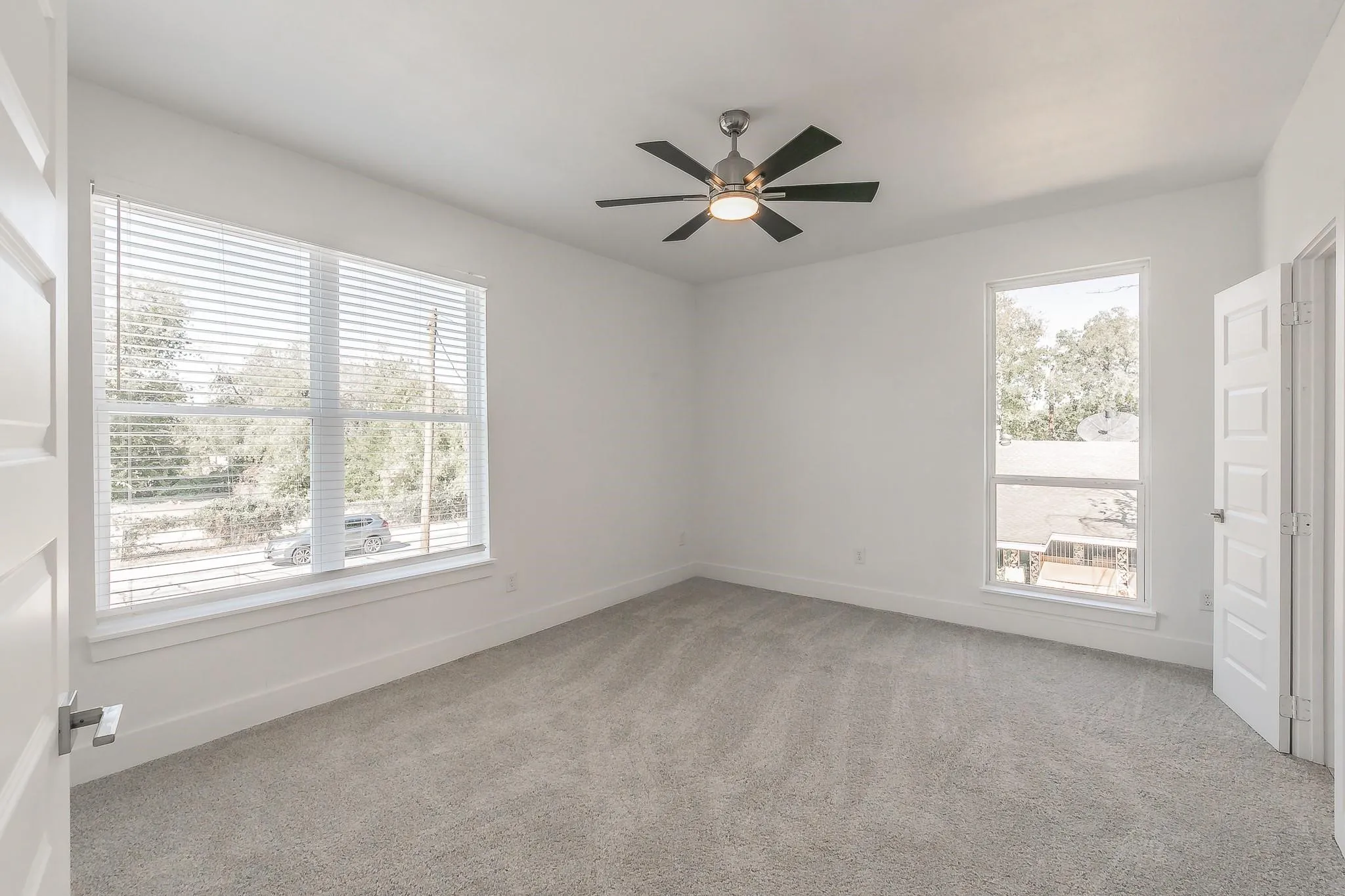 Single Family Residence For Sale in Dallas County , 3908 Vilbig Road, Dallas, Texas 75212, 4 Bedroom, 4 Bathroom, 1 Garage spaces, 3,061 Sqft, built in 2022, mls#21401533, Real Estate Agent in Dallas, Homes For Sale in Dallas county, Homes For Sale in Dallas, Realtor in Dallas Texas, Real Estate Brokerage Independent Realty Texas, Luminita Cordes Realtor