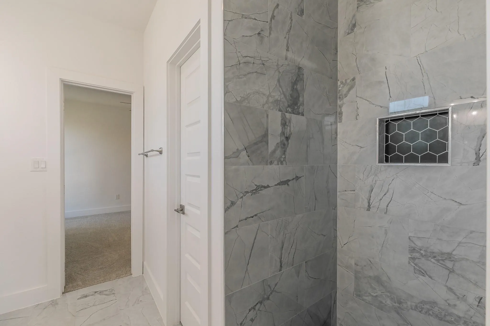 Single Family Residence For Sale in Dallas County , 3908 Vilbig Road, Dallas, Texas 75212, 4 Bedroom, 4 Bathroom, 1 Garage spaces, 3,061 Sqft, built in 2022, mls#21401533, Real Estate Agent in Dallas, Homes For Sale in Dallas county, Homes For Sale in Dallas, Realtor in Dallas Texas, Real Estate Brokerage Independent Realty Texas, Luminita Cordes Realtor