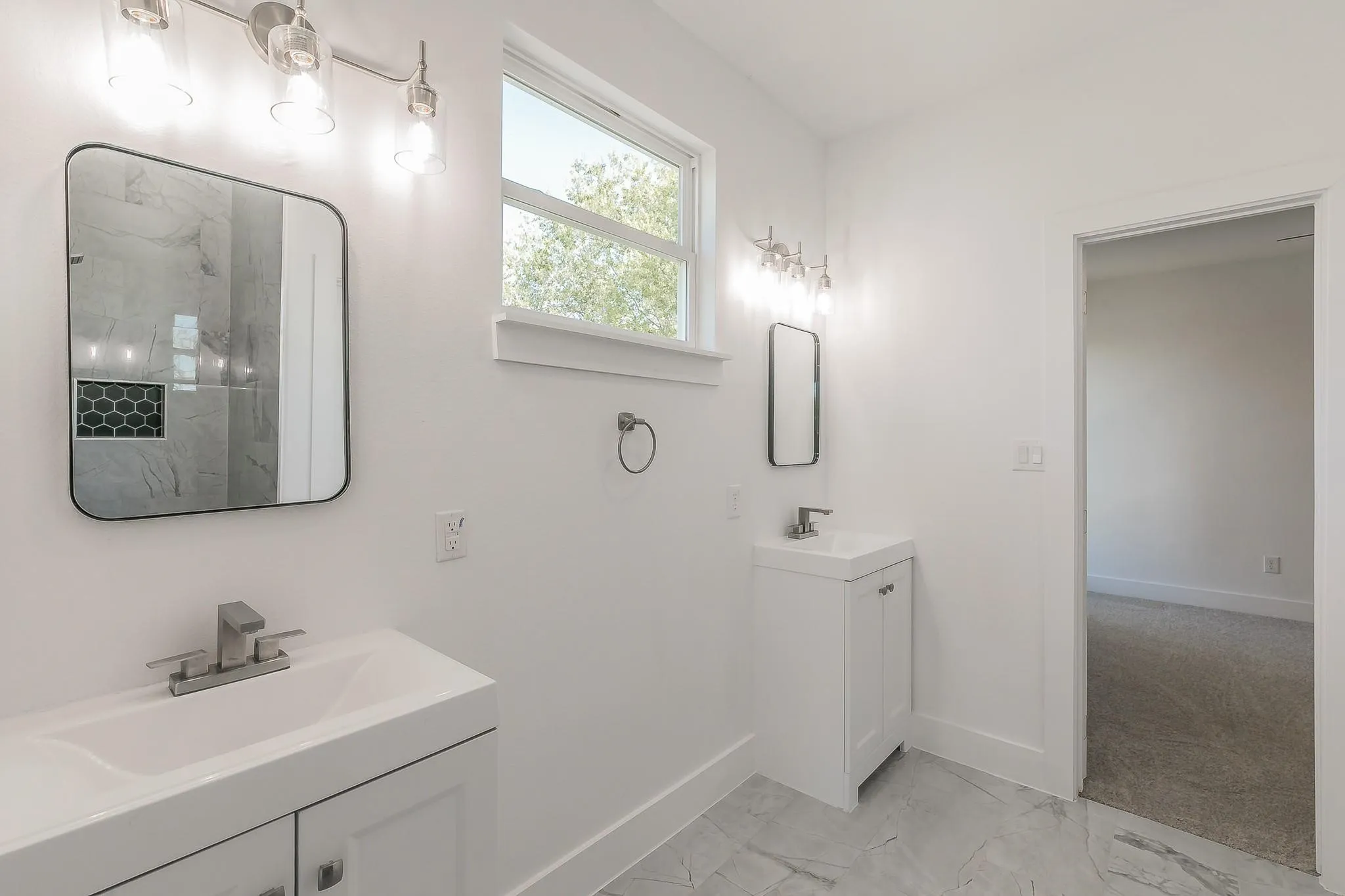 Single Family Residence For Sale in Dallas County , 3908 Vilbig Road, Dallas, Texas 75212, 4 Bedroom, 4 Bathroom, 1 Garage spaces, 3,061 Sqft, built in 2022, mls#21401533, Real Estate Agent in Dallas, Homes For Sale in Dallas county, Homes For Sale in Dallas, Realtor in Dallas Texas, Real Estate Brokerage Independent Realty Texas, Luminita Cordes Realtor