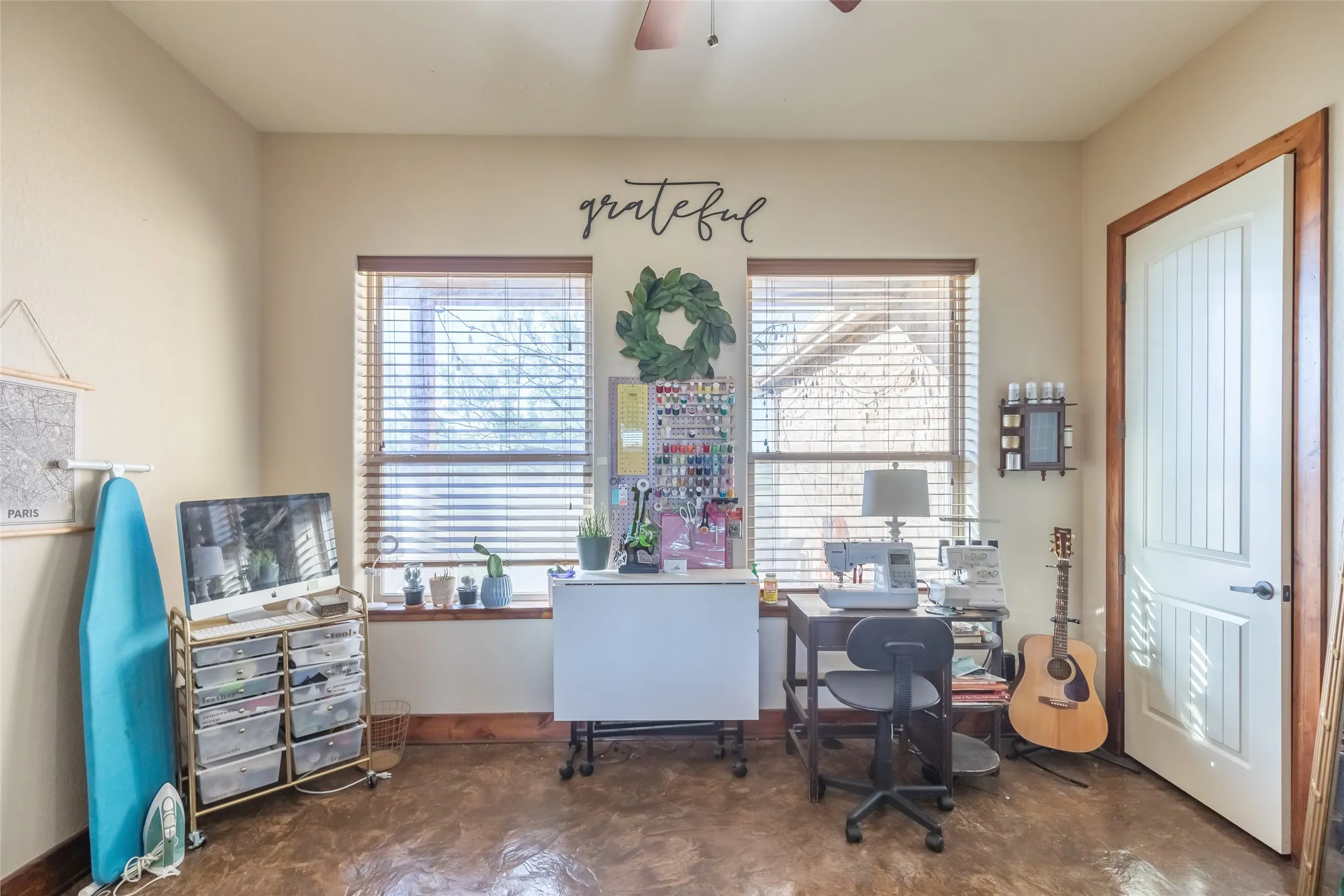 Single Family Residence For Sale in Taylor County , 7642 Spinks Road, Abilene, Texas 79603, 3 Bedroom, 2 Bathroom, 2 Garage spaces, 2,059 Sqft, built in 2008, mls#21401146, Real Estate Agent in Abilene, Homes For Sale in Taylor county, Homes For Sale in Abilene, Realtor in Abilene Texas, Real Estate Brokerage Independent Realty Texas, Luminita Cordes Realtor