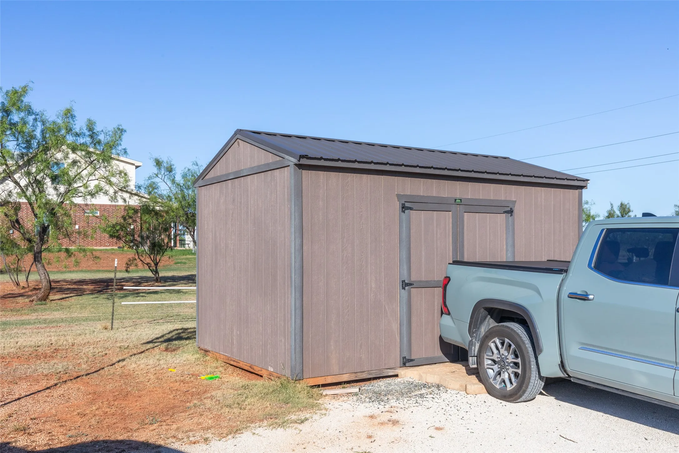 Single Family Residence For Sale in Taylor County , 7642 Spinks Road, Abilene, Texas 79603, 3 Bedroom, 2 Bathroom, 2 Garage spaces, 2,059 Sqft, built in 2008, mls#21401146, Real Estate Agent in Abilene, Homes For Sale in Taylor county, Homes For Sale in Abilene, Realtor in Abilene Texas, Real Estate Brokerage Independent Realty Texas, Luminita Cordes Realtor