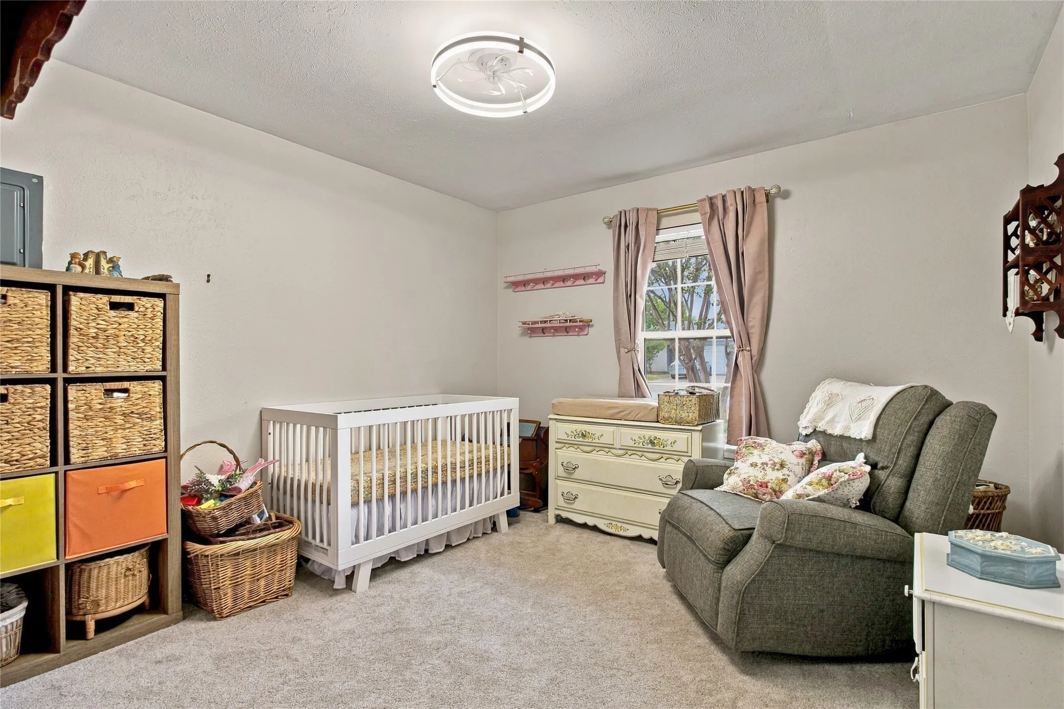 Single Family Residence For Sale in Tarrant County , 1117 Cozby Street E, Benbrook, Texas 76126, 3 Bedroom, 2 Bathroom, 2 Garage spaces, 1,430 Sqft, built in 1969, mls#21400375, Real Estate Agent in Benbrook, Homes For Sale in Tarrant county, Homes For Sale in Benbrook, Realtor in Benbrook Texas, Real Estate Brokerage Independent Realty Texas, Luminita Cordes Realtor