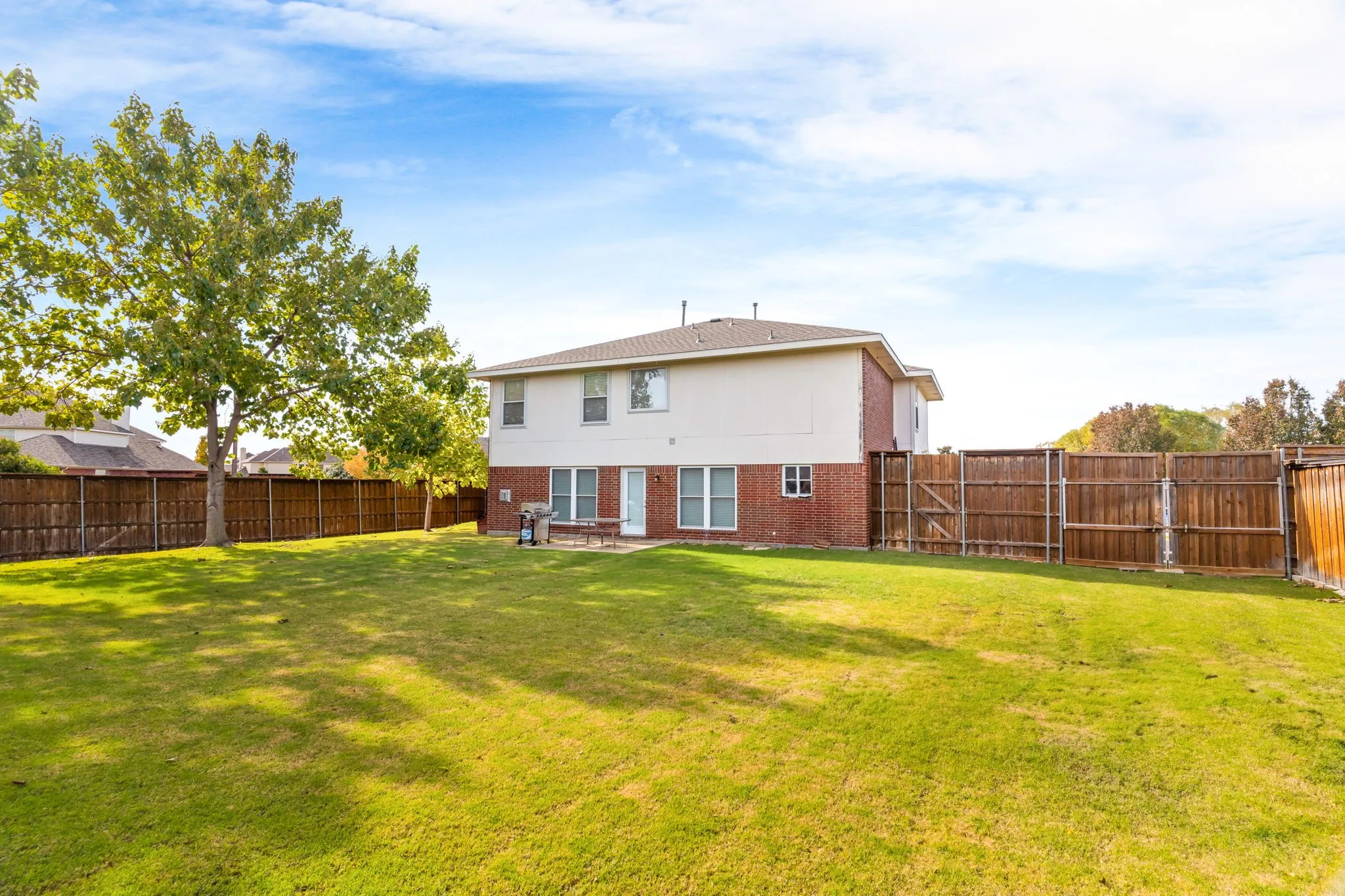 Single Family Residence For Rent in Collin County , 1000 Desperado Drive, Murphy, Texas 75094, 3 Bedroom, 3 Bathroom, 2 Garage spaces, 2,674 Sqft, built in 2001, mls#21400417, Real Estate Agent in Murphy, Homes For Rent in Collin county, Homes For Rent in Murphy, Realtor in Murphy Texas, Real Estate Brokerage Independent Realty Texas, Luminita Cordes Realtor