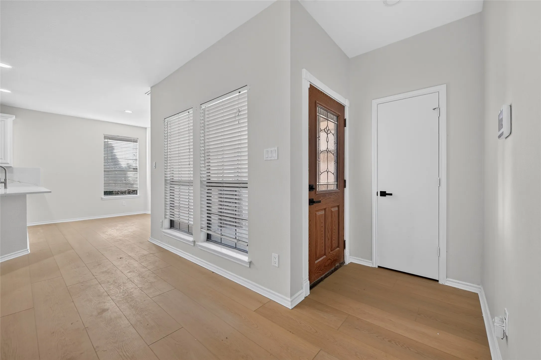 Single Family Residence For Sale in Denton County , 738 Harbour Town Drive, Lake Dallas, Texas 75065, 3 Bedroom, 2 Bathroom, 2 Garage spaces, 1,487 Sqft, built in 2005, mls#21401517, Real Estate Agent in Lake Dallas, Homes For Sale in Denton county, Homes For Sale in Lake Dallas, Realtor in Lake Dallas Texas, Real Estate Brokerage Independent Realty Texas, Luminita Cordes Realtor