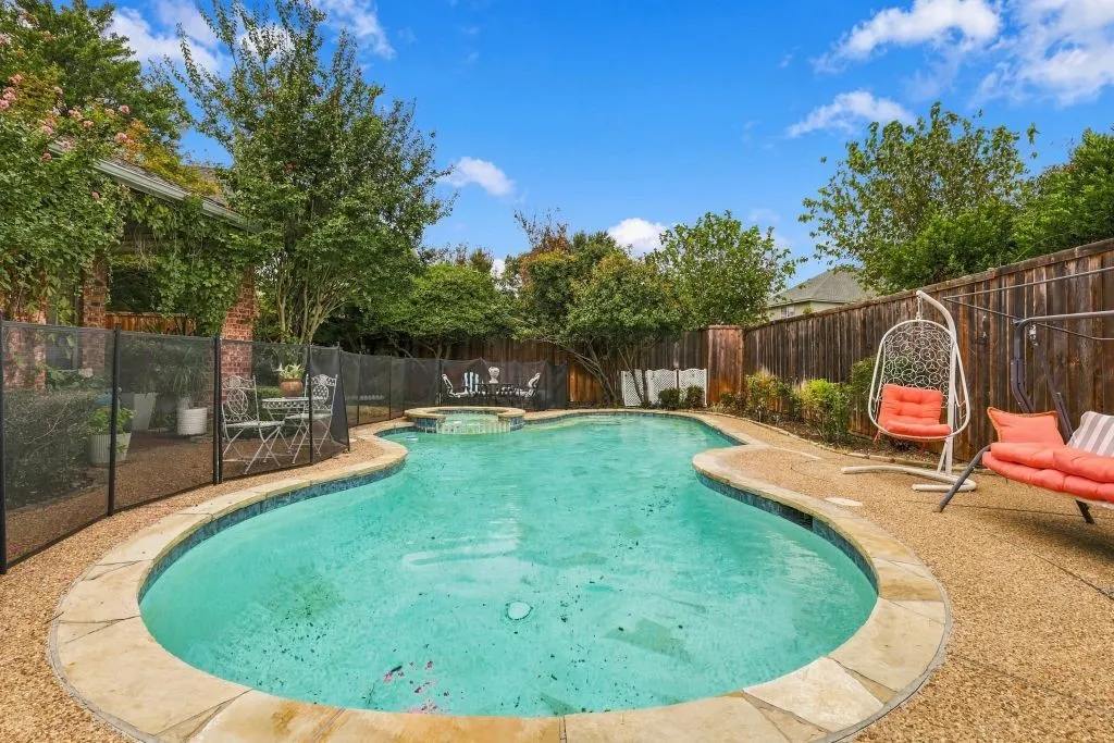 Single Family Residence For Sale in Collin County , 7420 Casper Drive, Plano, Texas 75025, 6 Bedroom, 4 Bathroom, 2 Garage spaces, 3,558 Sqft, built in 1992, mls#21401263, Real Estate Agent in Plano, Homes For Sale in Collin county, Homes For Sale in Plano, Realtor in Plano Texas, Real Estate Brokerage Independent Realty Texas, Luminita Cordes Realtor