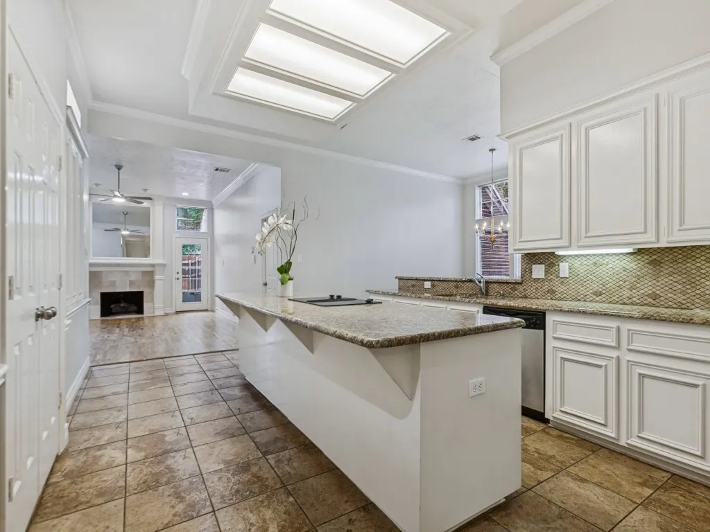 Single Family Residence For Sale in Collin County , 3202 Wareham Circle, Richardson, Texas 75082, 4 Bedroom, 3 Bathroom, 2 Garage spaces, 2,884 Sqft, built in 1992, mls#21401542, Real Estate Agent in Richardson, Homes For Sale in Collin county, Homes For Sale in Richardson, Realtor in Richardson Texas, Real Estate Brokerage Independent Realty Texas, Luminita Cordes Realtor