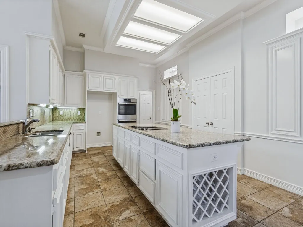 Single Family Residence For Sale in Collin County , 3202 Wareham Circle, Richardson, Texas 75082, 4 Bedroom, 3 Bathroom, 2 Garage spaces, 2,884 Sqft, built in 1992, mls#21401542, Real Estate Agent in Richardson, Homes For Sale in Collin county, Homes For Sale in Richardson, Realtor in Richardson Texas, Real Estate Brokerage Independent Realty Texas, Luminita Cordes Realtor