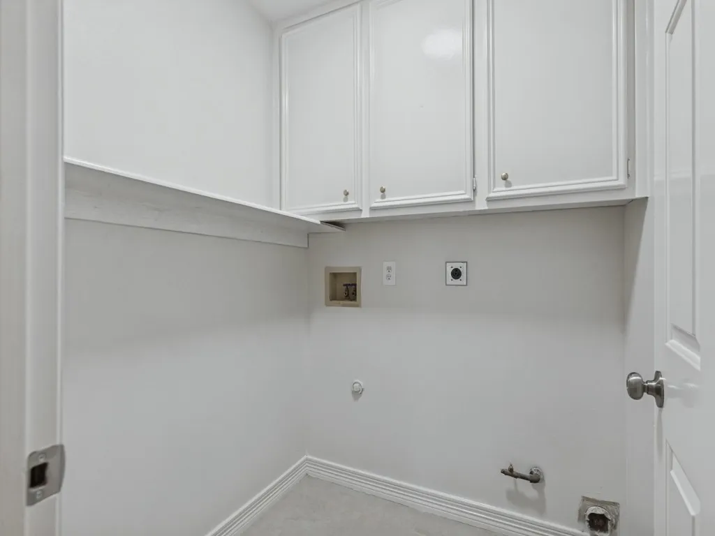 Single Family Residence For Sale in Collin County , 3202 Wareham Circle, Richardson, Texas 75082, 4 Bedroom, 3 Bathroom, 2 Garage spaces, 2,884 Sqft, built in 1992, mls#21401542, Real Estate Agent in Richardson, Homes For Sale in Collin county, Homes For Sale in Richardson, Realtor in Richardson Texas, Real Estate Brokerage Independent Realty Texas, Luminita Cordes Realtor
