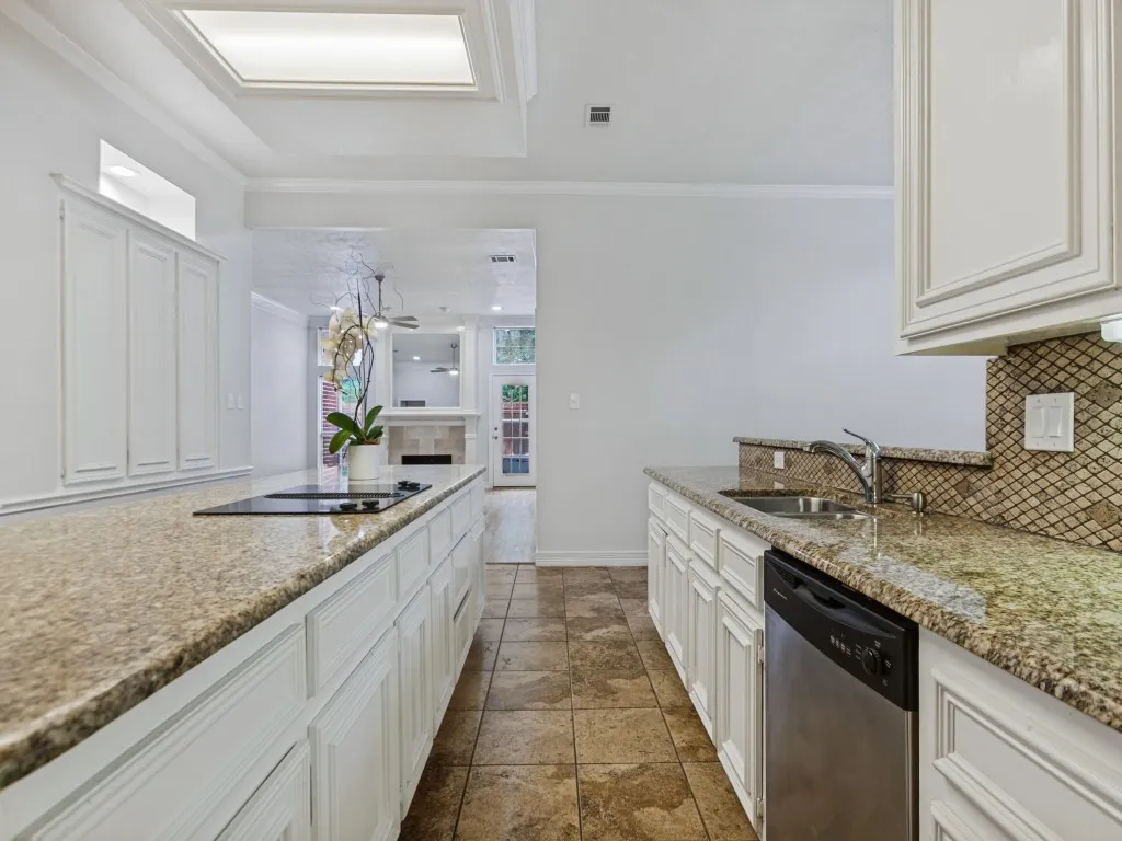 Single Family Residence For Sale in Collin County , 3202 Wareham Circle, Richardson, Texas 75082, 4 Bedroom, 3 Bathroom, 2 Garage spaces, 2,884 Sqft, built in 1992, mls#21401542, Real Estate Agent in Richardson, Homes For Sale in Collin county, Homes For Sale in Richardson, Realtor in Richardson Texas, Real Estate Brokerage Independent Realty Texas, Luminita Cordes Realtor