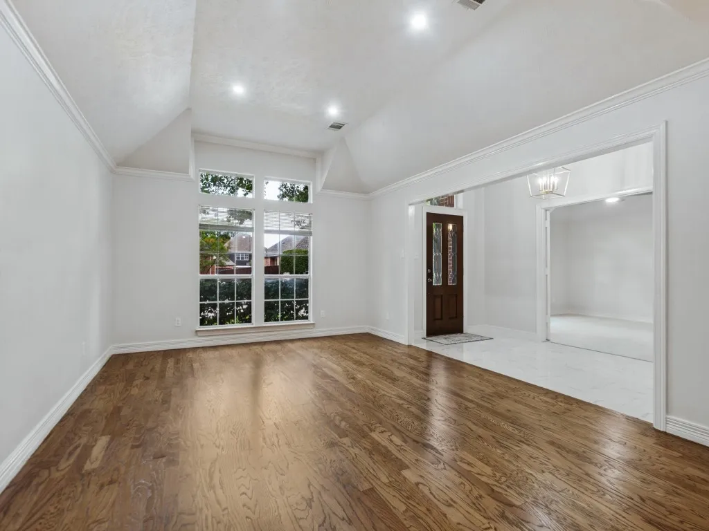 Single Family Residence For Sale in Collin County , 3202 Wareham Circle, Richardson, Texas 75082, 4 Bedroom, 3 Bathroom, 2 Garage spaces, 2,884 Sqft, built in 1992, mls#21401542, Real Estate Agent in Richardson, Homes For Sale in Collin county, Homes For Sale in Richardson, Realtor in Richardson Texas, Real Estate Brokerage Independent Realty Texas, Luminita Cordes Realtor