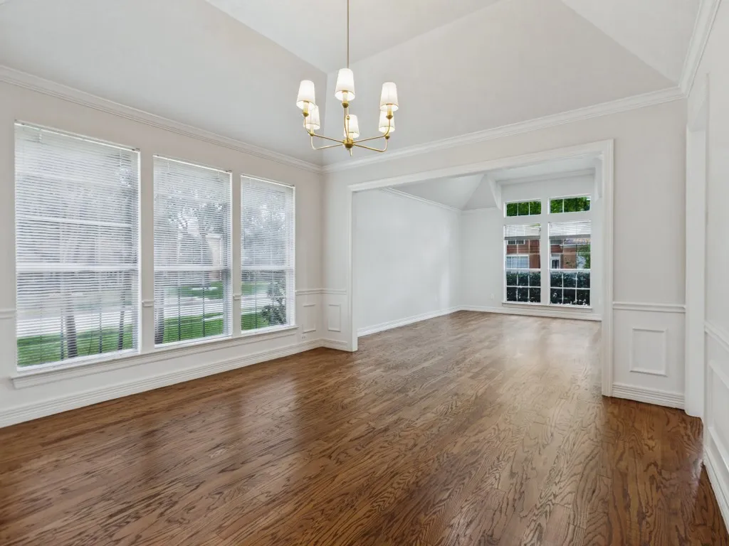 Single Family Residence For Sale in Collin County , 3202 Wareham Circle, Richardson, Texas 75082, 4 Bedroom, 3 Bathroom, 2 Garage spaces, 2,884 Sqft, built in 1992, mls#21401542, Real Estate Agent in Richardson, Homes For Sale in Collin county, Homes For Sale in Richardson, Realtor in Richardson Texas, Real Estate Brokerage Independent Realty Texas, Luminita Cordes Realtor