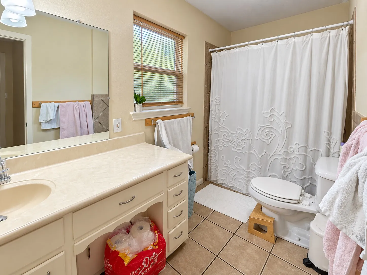 Duplex For Sale in Mc Lennan County , 603 N Rita Street, Lacy Lakeview, Texas 76705, 2 Bedroom, 2 Bathroom, Garage spaces, 0 Sqft, built in 1960, mls#21395928, Real Estate Agent in Lacy Lakeview, Homes For Sale in Mc Lennan county, Homes For Sale in Lacy Lakeview, Realtor in Lacy Lakeview Texas, Real Estate Brokerage Independent Realty Texas, Luminita Cordes Realtor