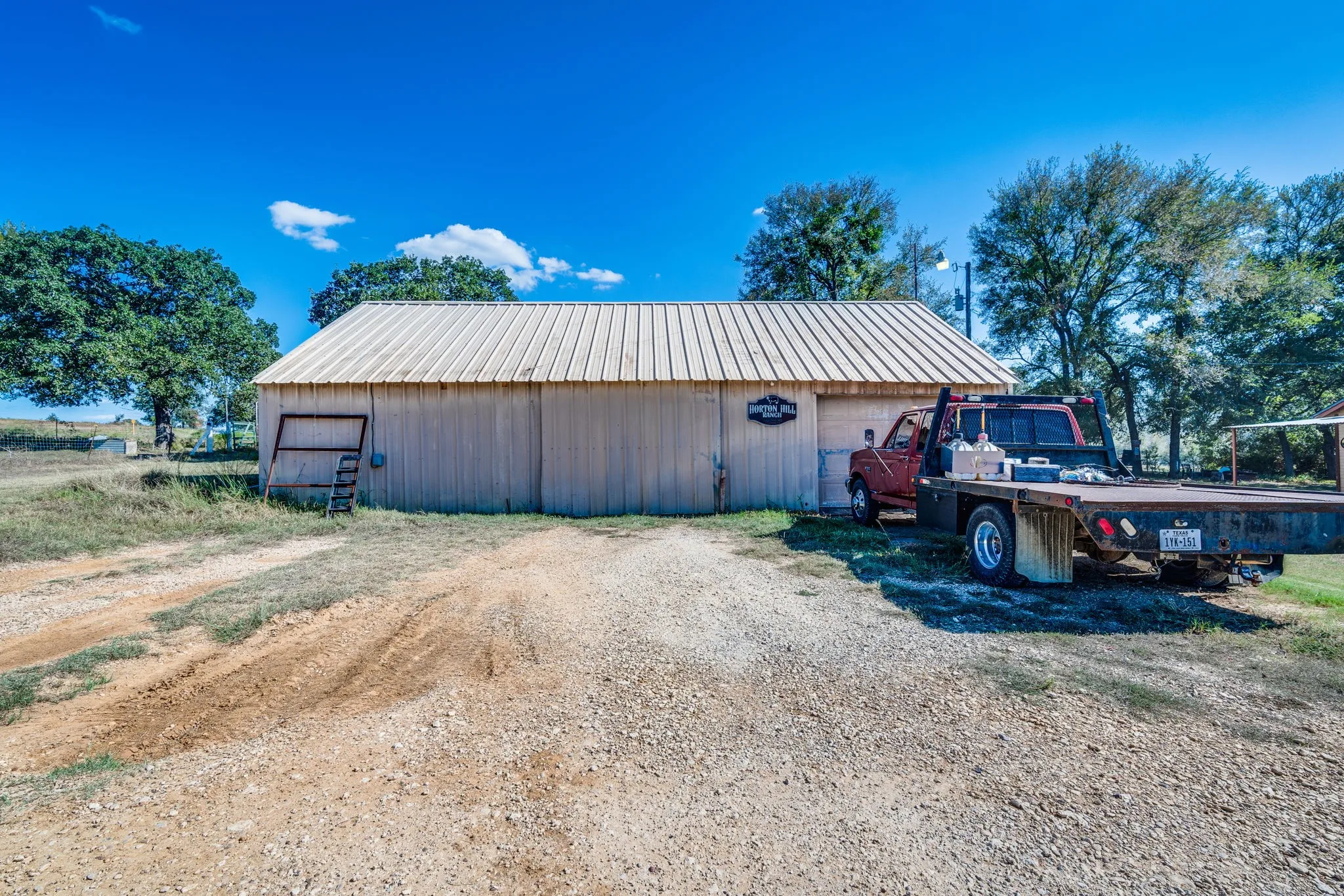 Single Family Residence For Sale in Hill County , 613 Hcr 1305, Hillsboro, Texas 76645, 2 Bedroom, 2 Bathroom, Garage spaces, 1,420 Sqft, built in 0, mls#21394705, Real Estate Agent in Hillsboro, Homes For Sale in Hill county, Homes For Sale in Hillsboro, Realtor in Hillsboro Texas, Real Estate Brokerage Independent Realty Texas, Luminita Cordes Realtor