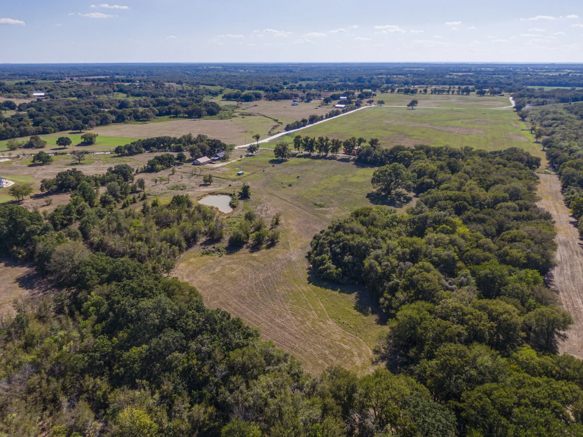 Single Family Residence For Sale in Hill County , 613 Hcr 1305, Hillsboro, Texas 76645, 2 Bedroom, 2 Bathroom, Garage spaces, 1,420 Sqft, built in 0, mls#21394705, Real Estate Agent in Hillsboro, Homes For Sale in Hill county, Homes For Sale in Hillsboro, Realtor in Hillsboro Texas, Real Estate Brokerage Independent Realty Texas, Luminita Cordes Realtor