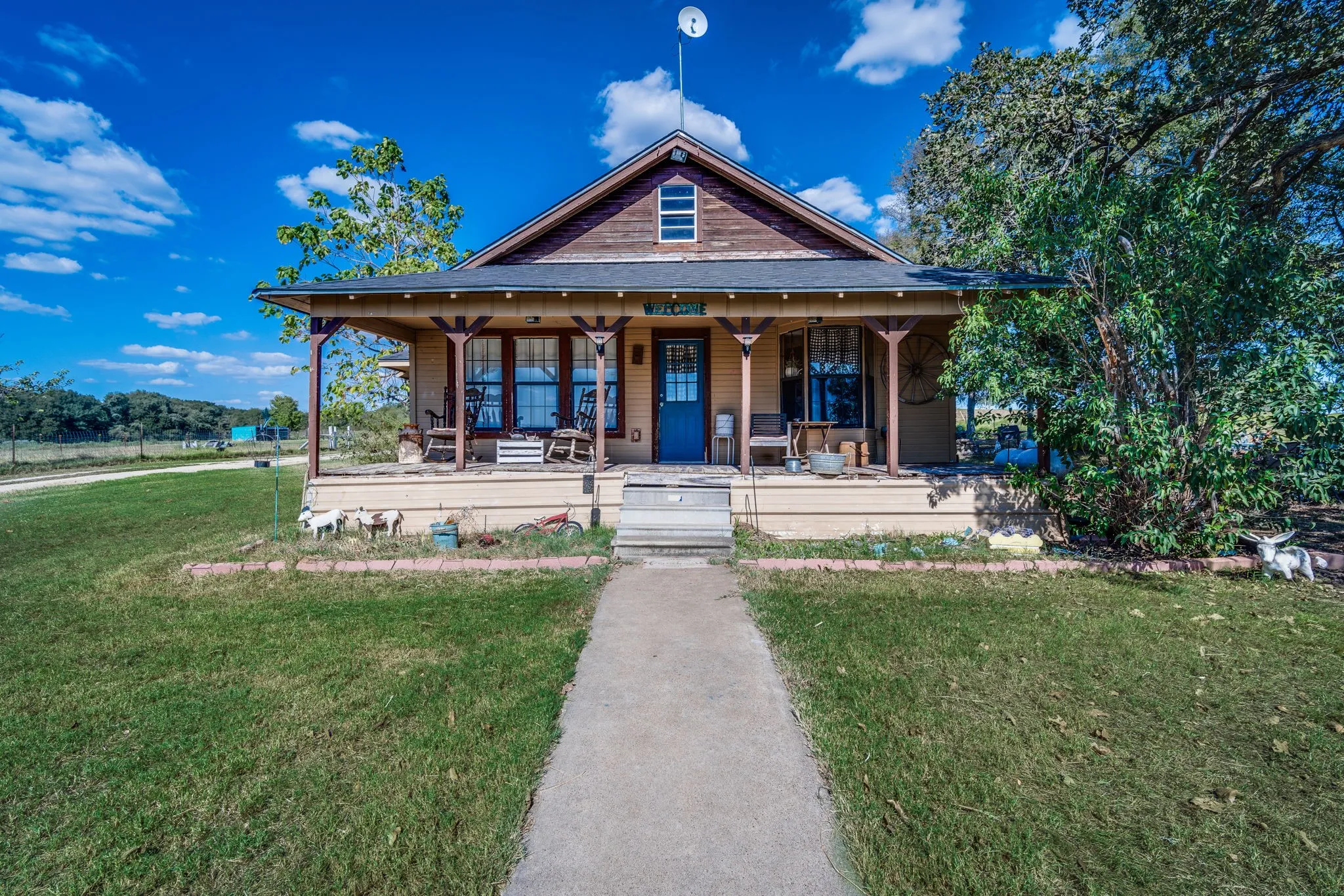 Single Family Residence For Sale in Hill County , 613 Hcr 1305, Hillsboro, Texas 76645, 2 Bedroom, 2 Bathroom, Garage spaces, 1,420 Sqft, built in 0, mls#21394705, Real Estate Agent in Hillsboro, Homes For Sale in Hill county, Homes For Sale in Hillsboro, Realtor in Hillsboro Texas, Real Estate Brokerage Independent Realty Texas, Luminita Cordes Realtor
