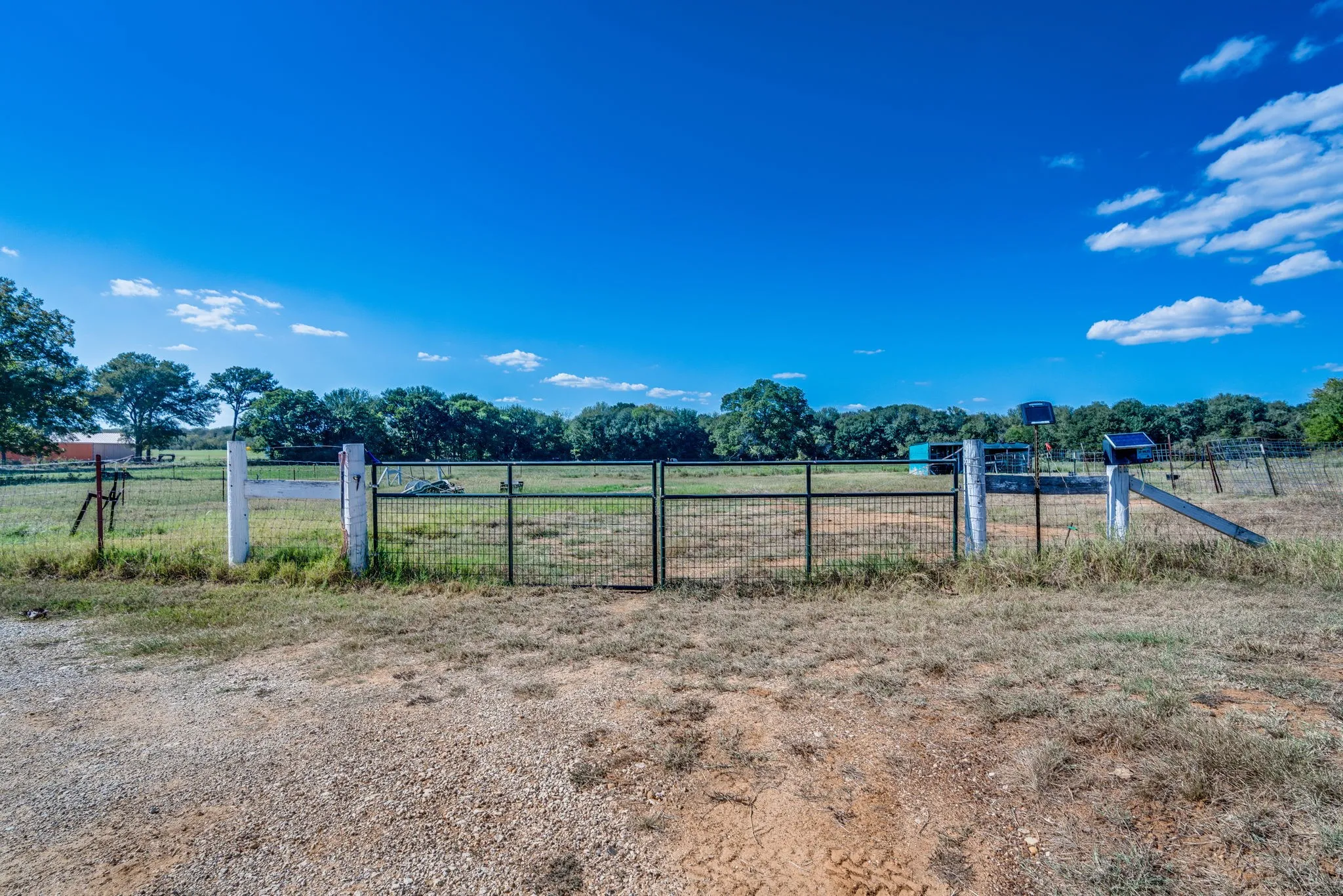 Single Family Residence For Sale in Hill County , 613 Hcr 1305, Hillsboro, Texas 76645, 2 Bedroom, 2 Bathroom, Garage spaces, 1,420 Sqft, built in 0, mls#21394705, Real Estate Agent in Hillsboro, Homes For Sale in Hill county, Homes For Sale in Hillsboro, Realtor in Hillsboro Texas, Real Estate Brokerage Independent Realty Texas, Luminita Cordes Realtor