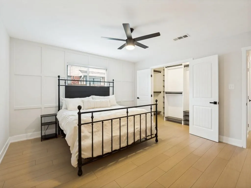 Single Family Residence For Sale in Denton County , 4433 Larner Street, The Colony, Texas 75056, 3 Bedroom, 2 Bathroom, 2 Garage spaces, 1,748 Sqft, built in 1983, mls#21401537, Real Estate Agent in The Colony, Homes For Sale in Denton county, Homes For Sale in The Colony, Realtor in The Colony Texas, Real Estate Brokerage Independent Realty Texas, Luminita Cordes Realtor