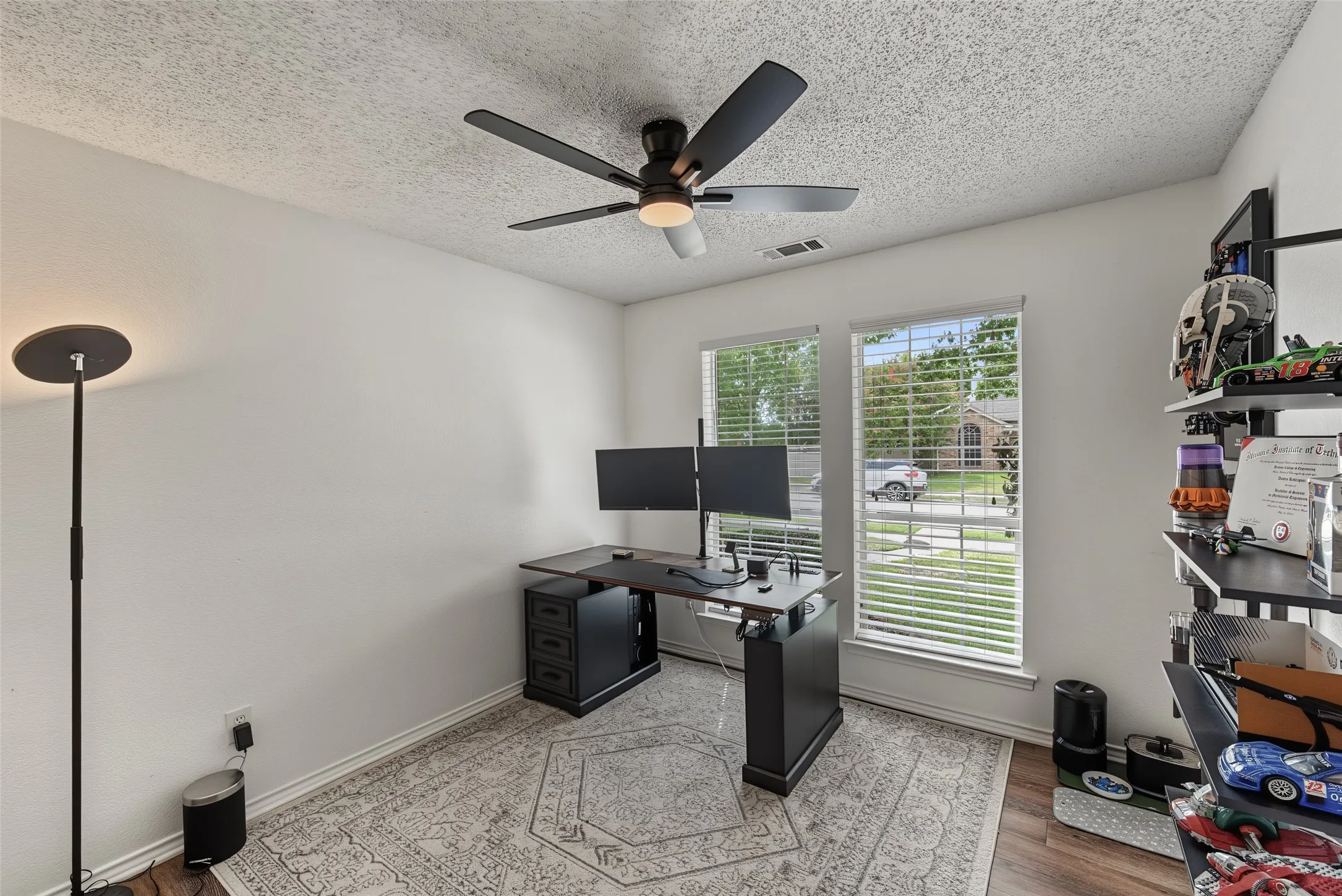 Single Family Residence For Sale in Collin County , 1504 Schooner Bay Drive, Wylie, Texas 75098, 3 Bedroom, 2 Bathroom, 2 Garage spaces, 1,301 Sqft, built in 1988, mls#21401333, Real Estate Agent in Wylie, Homes For Sale in Collin county, Homes For Sale in Wylie, Realtor in Wylie Texas, Real Estate Brokerage Independent Realty Texas, Luminita Cordes Realtor
