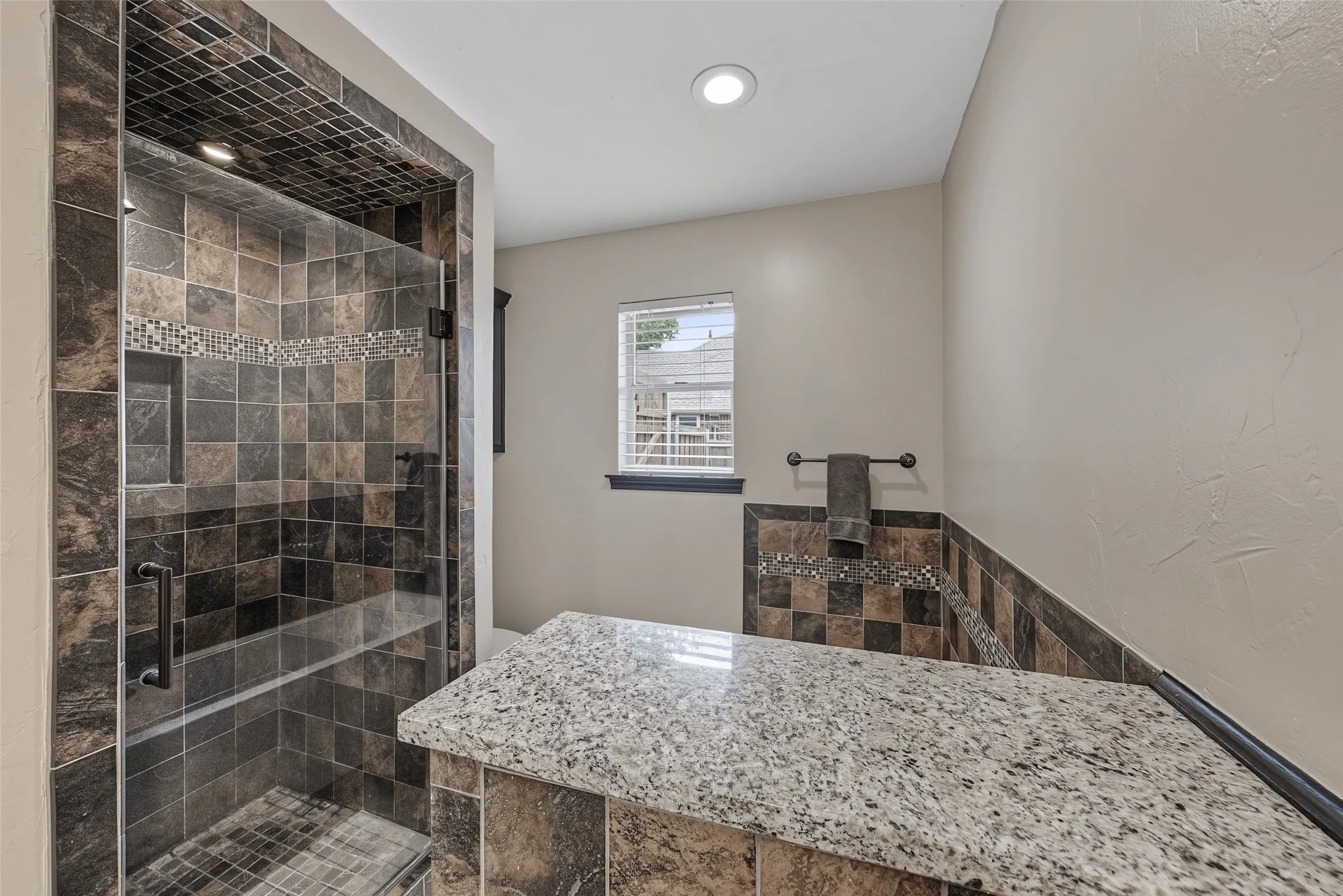 Single Family Residence For Sale in Collin County , 1504 Schooner Bay Drive, Wylie, Texas 75098, 3 Bedroom, 2 Bathroom, 2 Garage spaces, 1,301 Sqft, built in 1988, mls#21401333, Real Estate Agent in Wylie, Homes For Sale in Collin county, Homes For Sale in Wylie, Realtor in Wylie Texas, Real Estate Brokerage Independent Realty Texas, Luminita Cordes Realtor