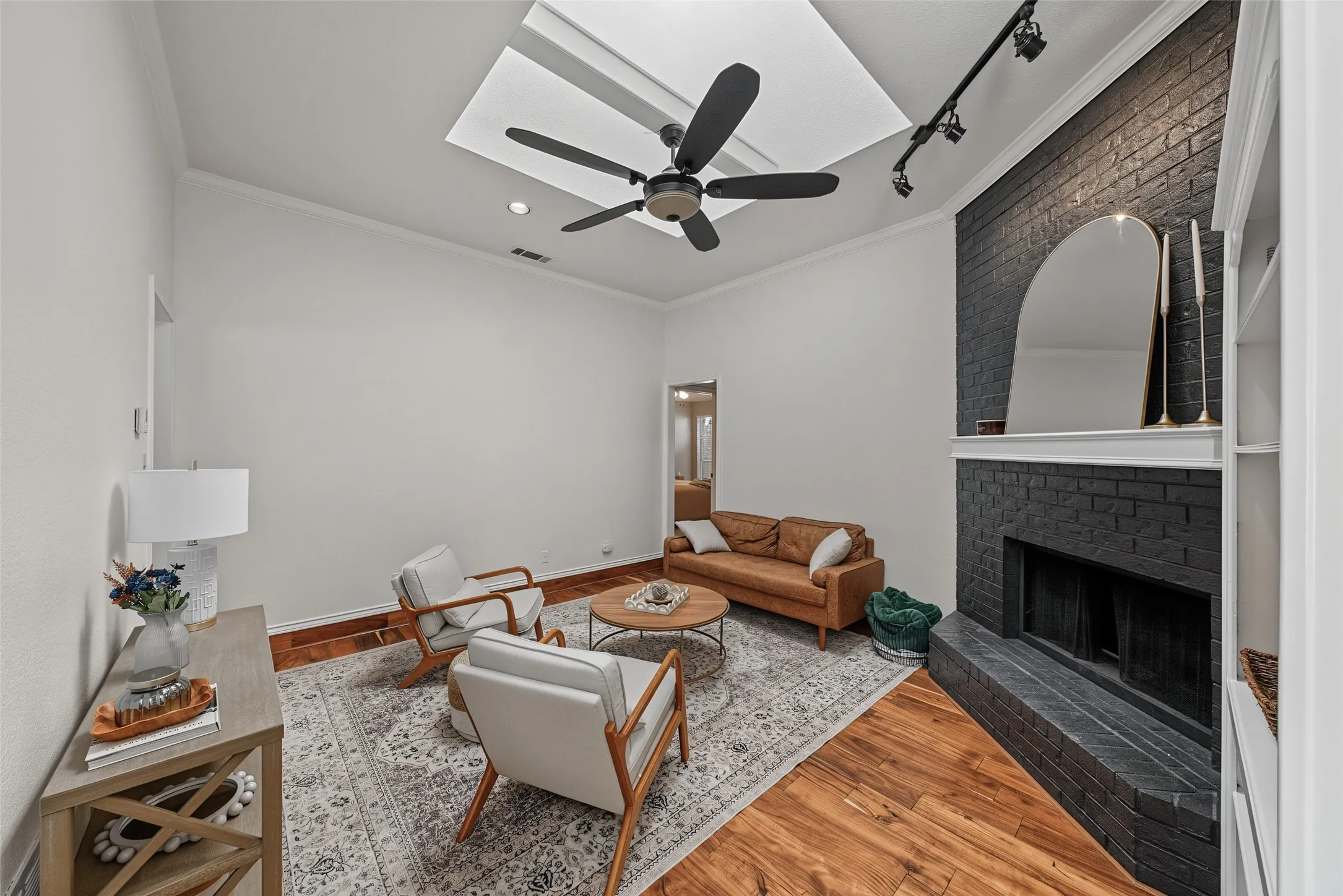 Single Family Residence For Sale in Collin County , 1504 Schooner Bay Drive, Wylie, Texas 75098, 3 Bedroom, 2 Bathroom, 2 Garage spaces, 1,301 Sqft, built in 1988, mls#21401333, Real Estate Agent in Wylie, Homes For Sale in Collin county, Homes For Sale in Wylie, Realtor in Wylie Texas, Real Estate Brokerage Independent Realty Texas, Luminita Cordes Realtor