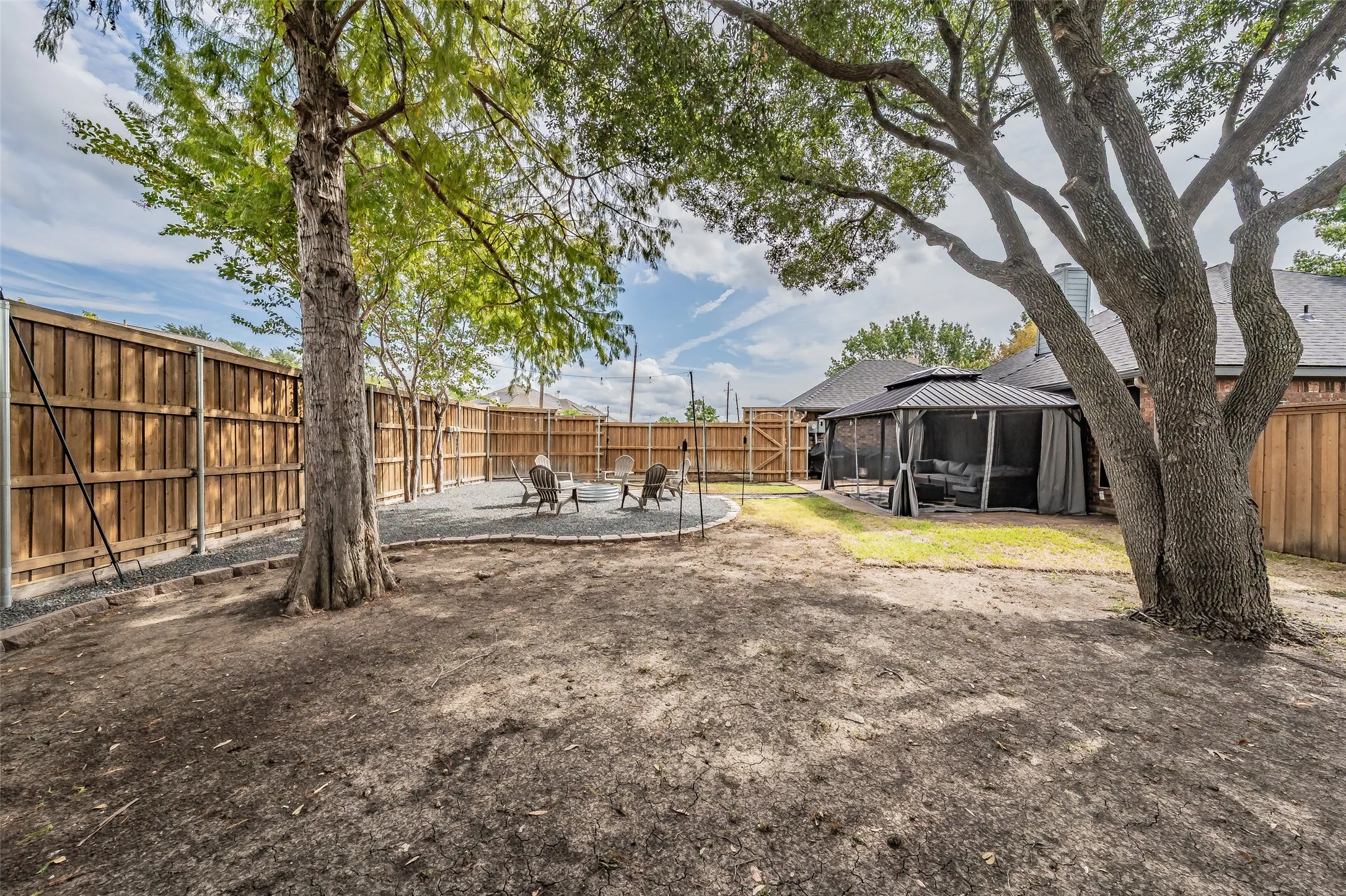 Single Family Residence For Sale in Collin County , 1504 Schooner Bay Drive, Wylie, Texas 75098, 3 Bedroom, 2 Bathroom, 2 Garage spaces, 1,301 Sqft, built in 1988, mls#21401333, Real Estate Agent in Wylie, Homes For Sale in Collin county, Homes For Sale in Wylie, Realtor in Wylie Texas, Real Estate Brokerage Independent Realty Texas, Luminita Cordes Realtor