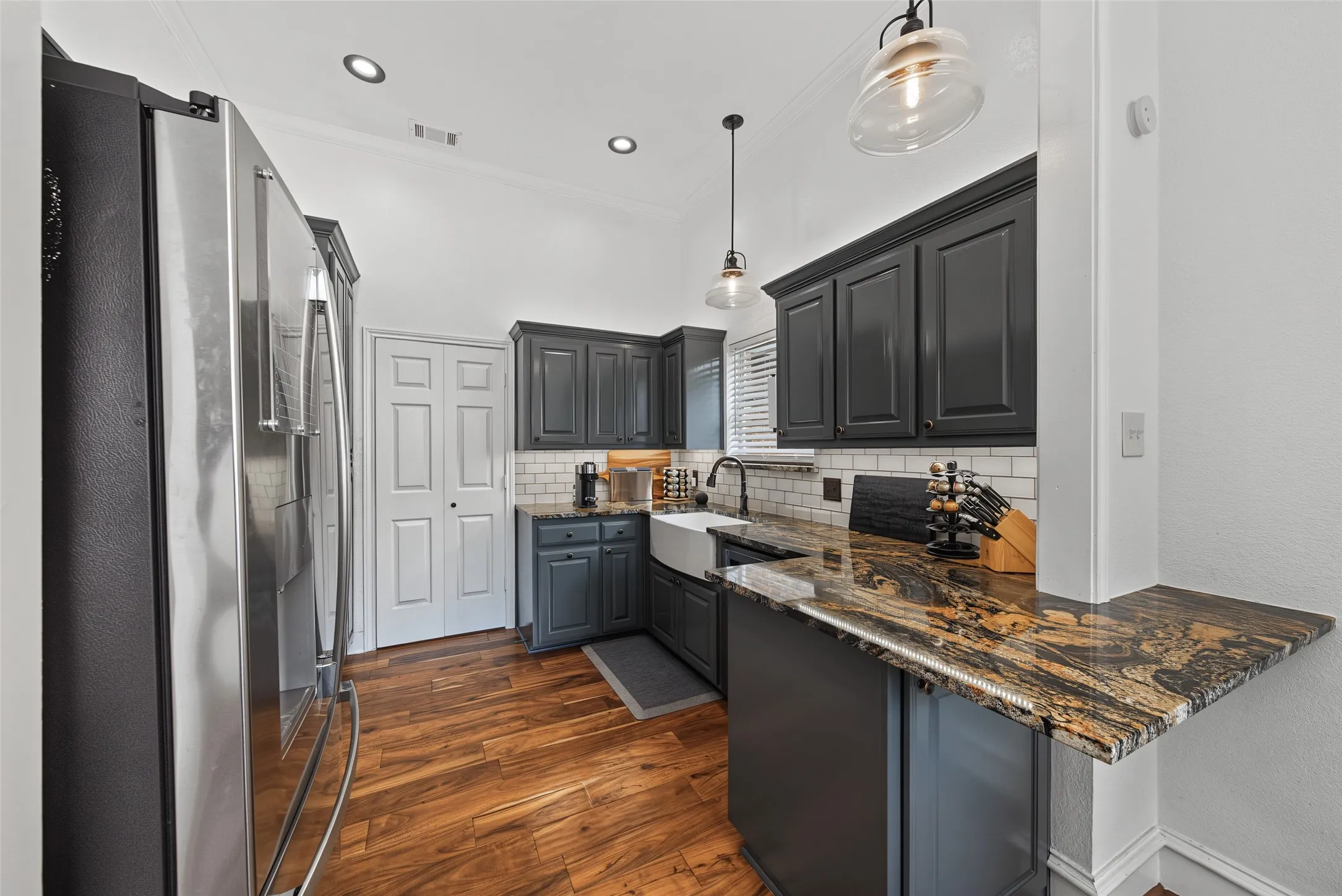 Single Family Residence For Sale in Collin County , 1504 Schooner Bay Drive, Wylie, Texas 75098, 3 Bedroom, 2 Bathroom, 2 Garage spaces, 1,301 Sqft, built in 1988, mls#21401333, Real Estate Agent in Wylie, Homes For Sale in Collin county, Homes For Sale in Wylie, Realtor in Wylie Texas, Real Estate Brokerage Independent Realty Texas, Luminita Cordes Realtor