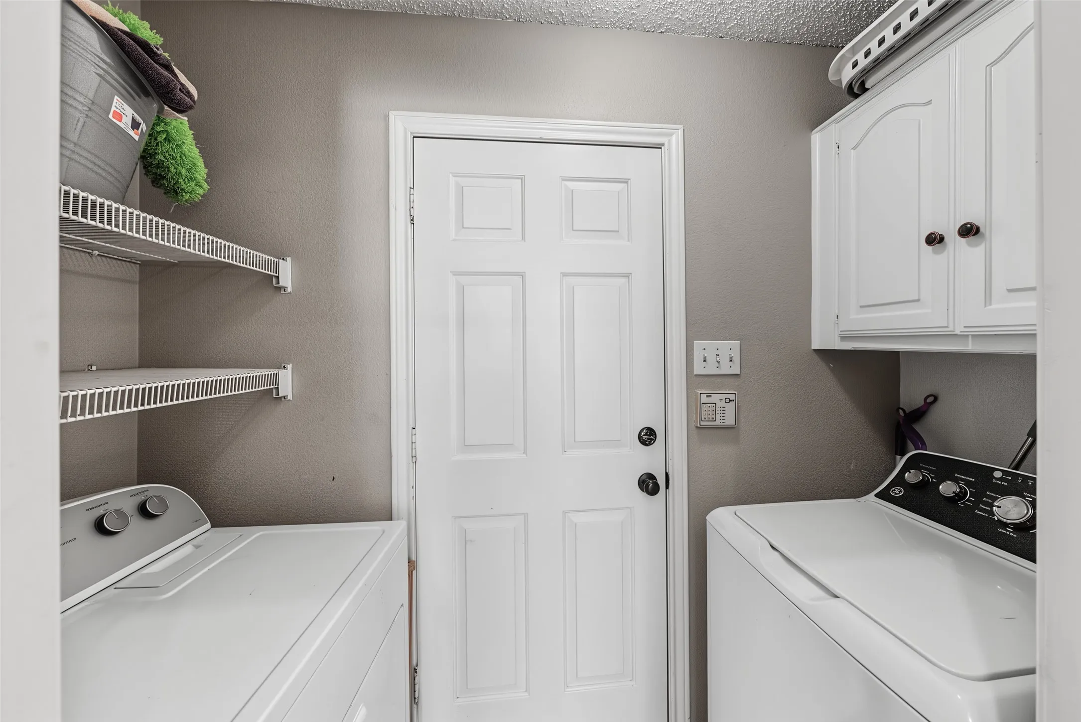 Single Family Residence For Sale in Collin County , 1504 Schooner Bay Drive, Wylie, Texas 75098, 3 Bedroom, 2 Bathroom, 2 Garage spaces, 1,301 Sqft, built in 1988, mls#21401333, Real Estate Agent in Wylie, Homes For Sale in Collin county, Homes For Sale in Wylie, Realtor in Wylie Texas, Real Estate Brokerage Independent Realty Texas, Luminita Cordes Realtor