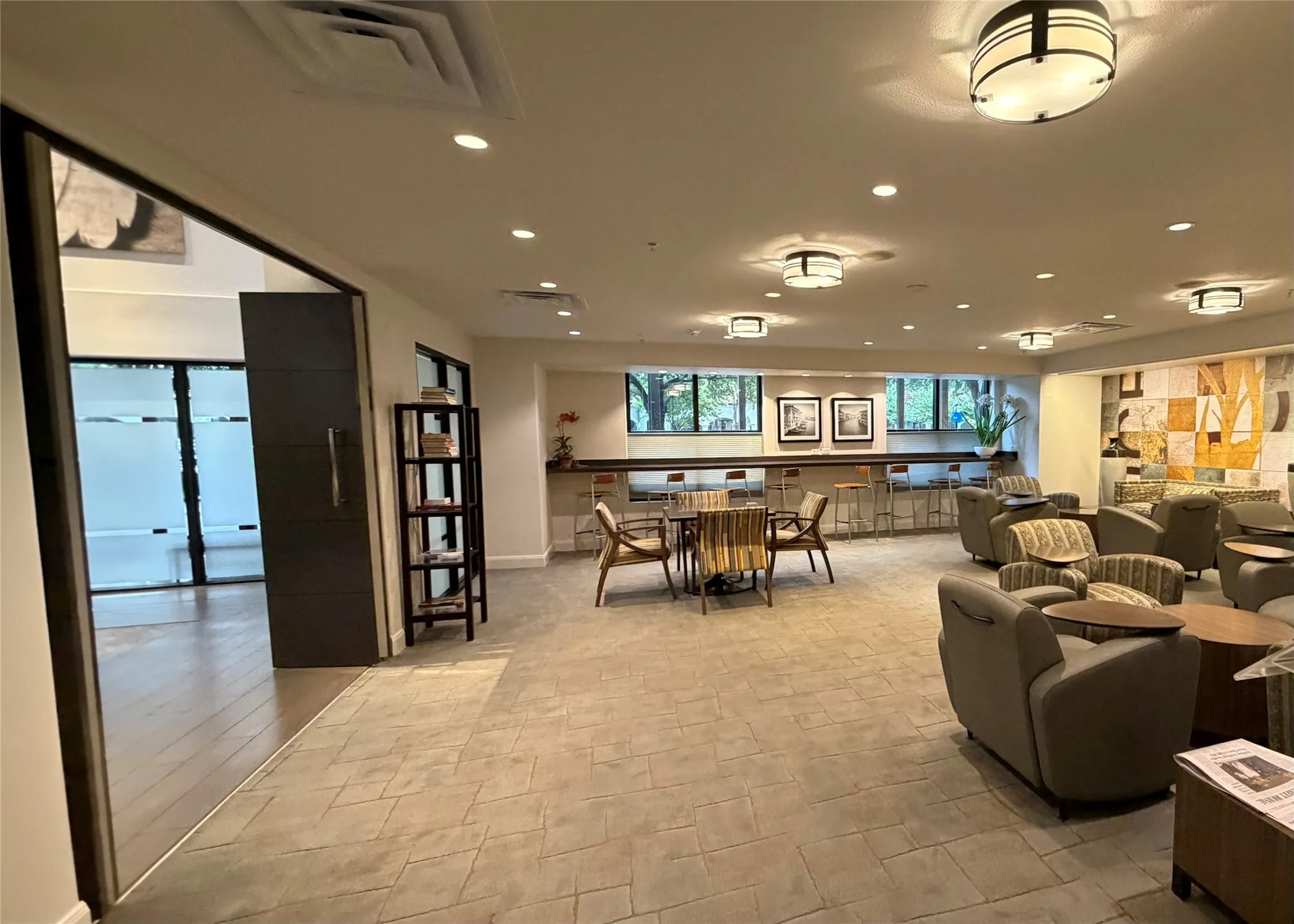 Condominium For Rent in Dallas County , 330 Las Colinas Boulevard E 1006, Irving, Texas 75039, 2 Bedroom, 2 Bathroom, 2 Garage spaces, 1,422 Sqft, built in 2001, mls#21395743, Real Estate Agent in Irving, Homes For Rent in Dallas county, Homes For Rent in Irving, Realtor in Irving Texas, Real Estate Brokerage Independent Realty Texas, Luminita Cordes Realtor