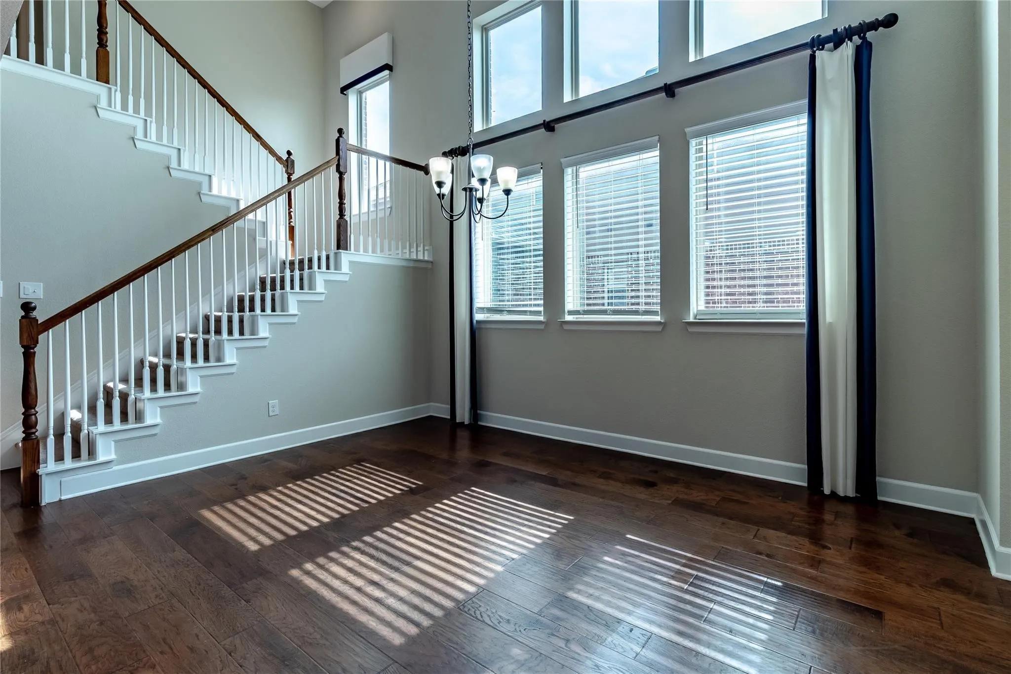 Single Family Residence For Rent in Kaufman County , 1609 Cedar Crest Drive, Forney, Texas 75126, 4 Bedroom, 3 Bathroom, 2 Garage spaces, 3,239 Sqft, built in 2017, mls#21401445, Real Estate Agent in Forney, Homes For Rent in Kaufman county, Homes For Rent in Forney, Realtor in Forney Texas, Real Estate Brokerage Independent Realty Texas, Luminita Cordes Realtor