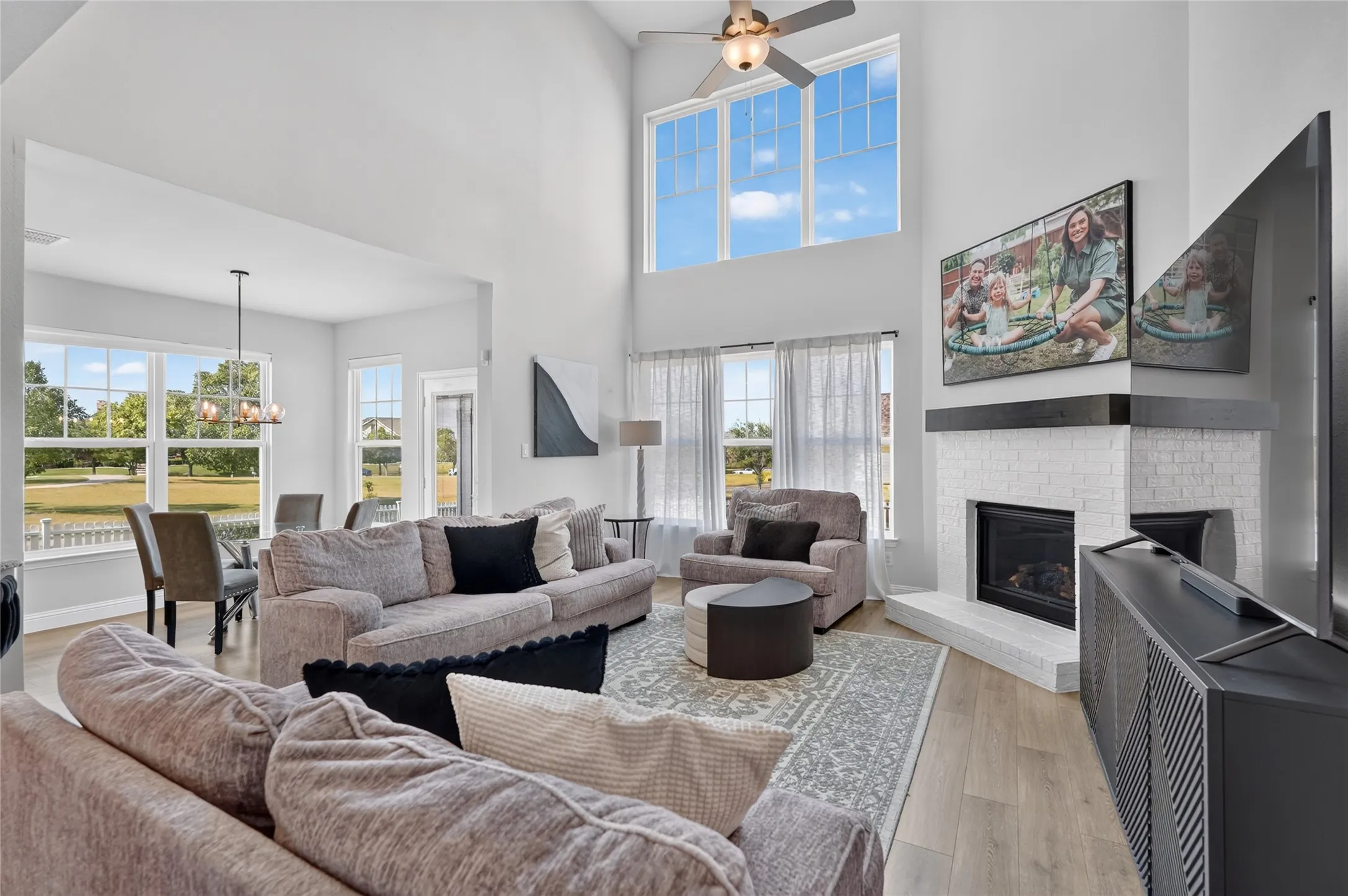 Single Family Residence For Sale in Dallas County , 3514 Patience Boulevard, Dallas, Texas 75236, 4 Bedroom, 4 Bathroom, 2 Garage spaces, 3,170 Sqft, built in 2021, mls#21401456, Real Estate Agent in Dallas, Homes For Sale in Dallas county, Homes For Sale in Dallas, Realtor in Dallas Texas, Real Estate Brokerage Independent Realty Texas, Luminita Cordes Realtor